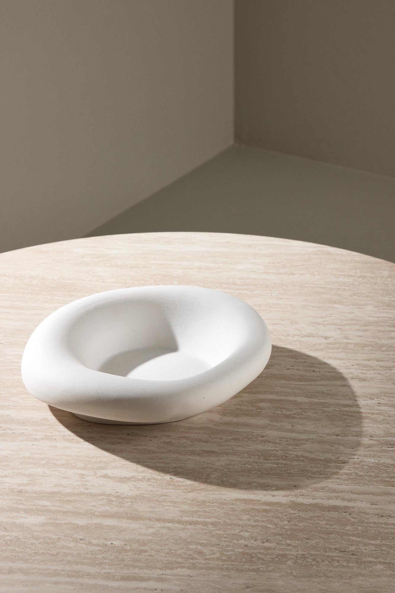 Moderner Sofatisch Härön von Venture Home, ø80 cm, stilvolles Design, ideal für das Wohnzimmer, funktional und elegant.