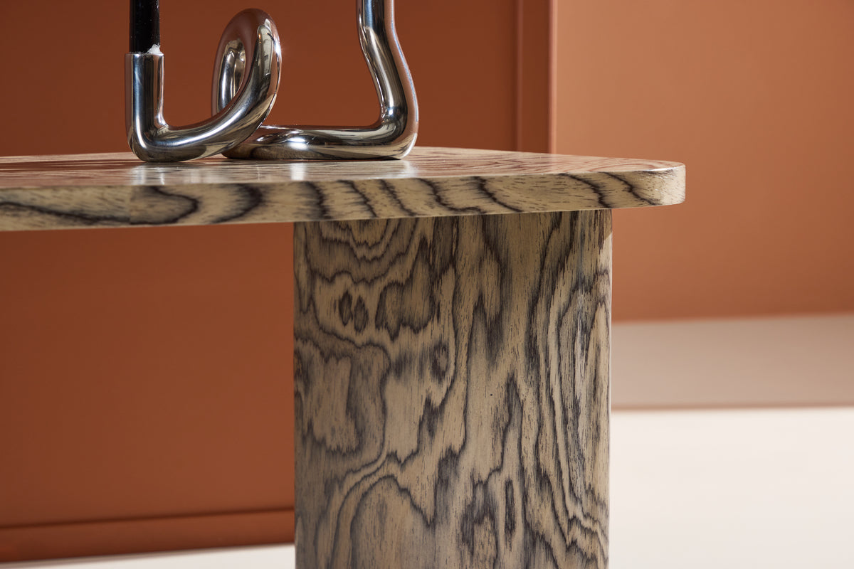 Moderner Grönvik Beistelltisch von Venture Home, ideal für stilvolle Wohnräume, mit elegantem Design und praktischer Funktionalität.