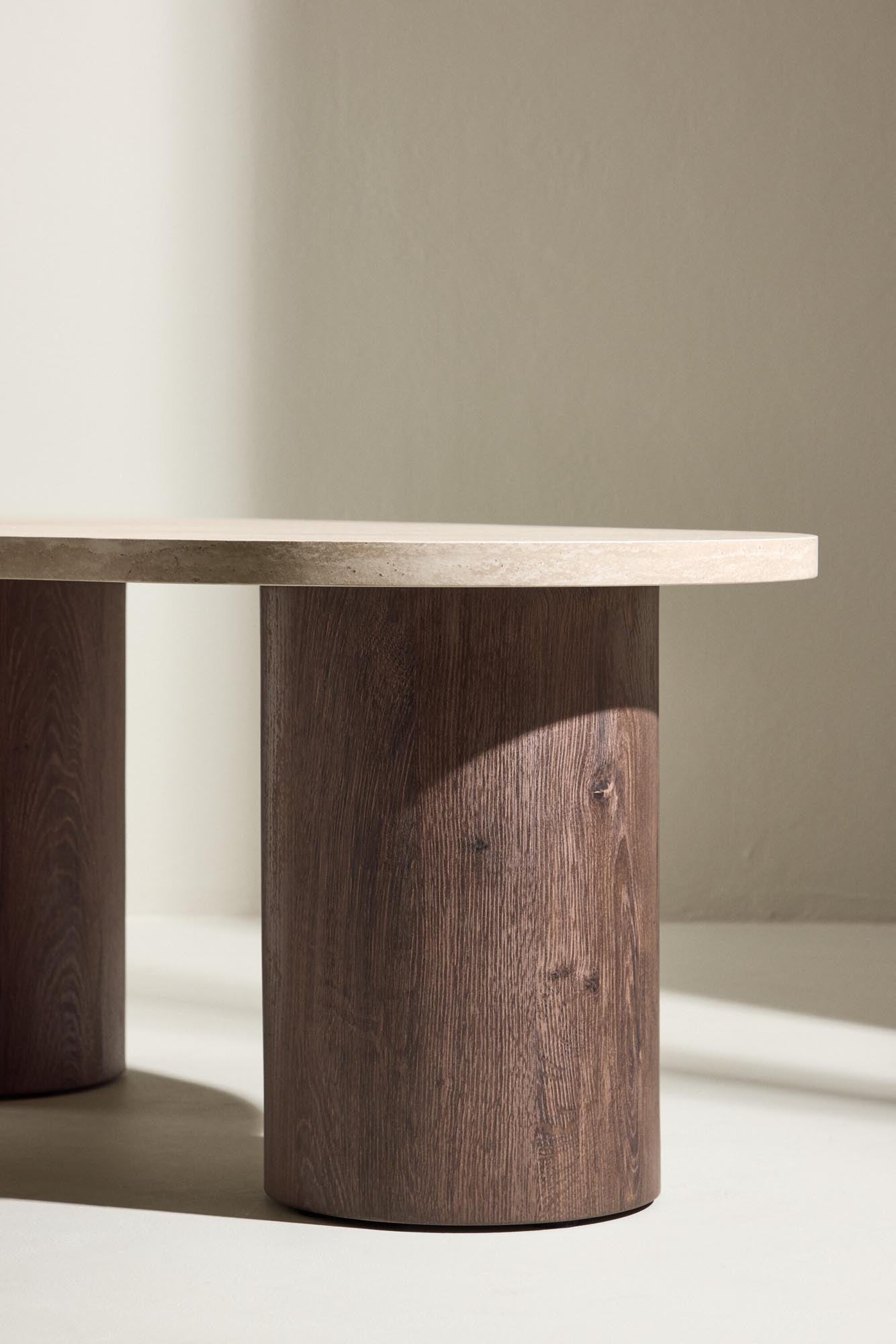 Moderner Sofatisch Megg von Venture Home, 130x78 cm, stilvolles Design, hochwertige Materialien, ideal für jedes Wohnzimmer.