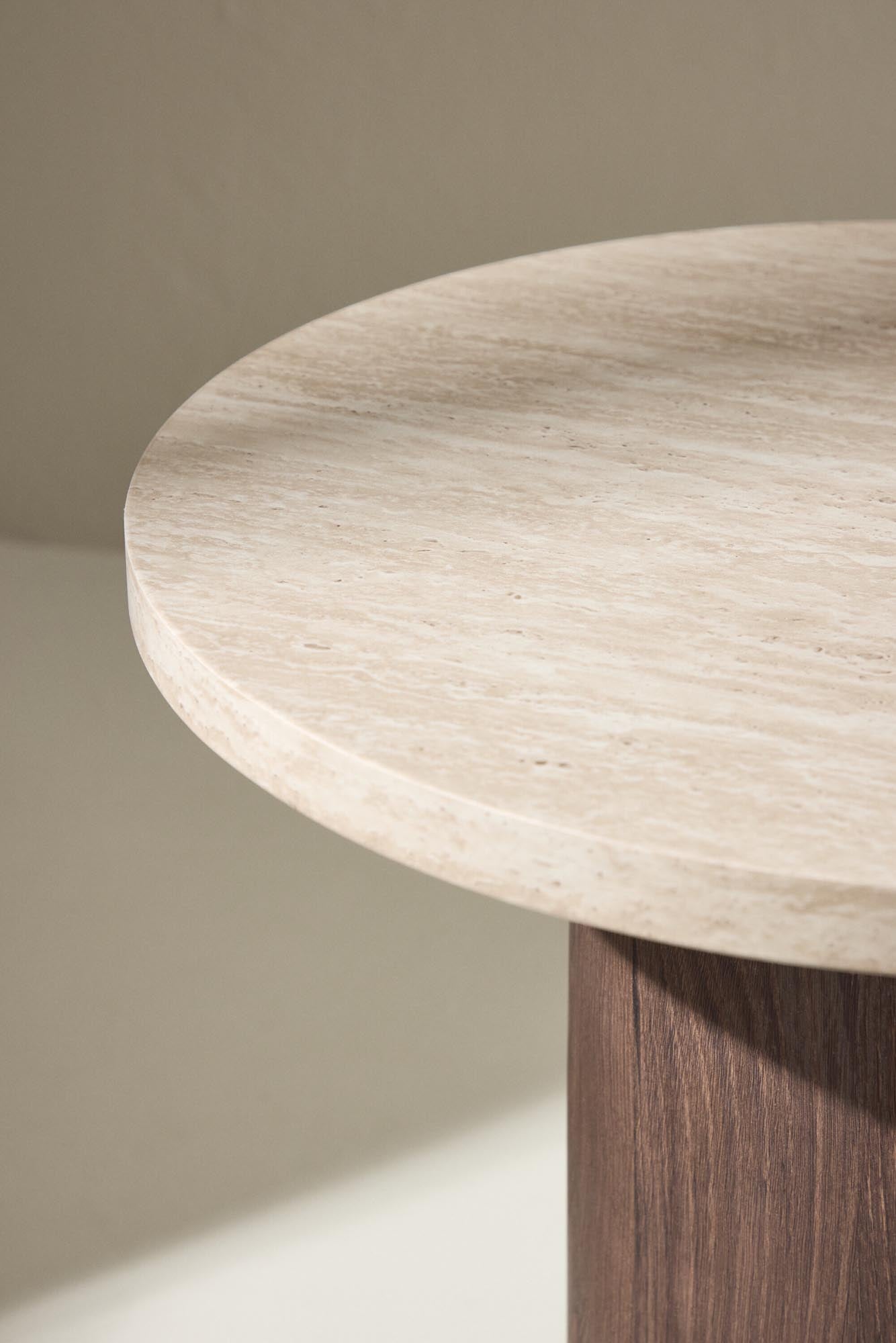 Moderner Sofatisch Megg von Venture Home, ø50 cm, stilvolles Design, ideal für Wohnzimmer, hochwertig und funktional.