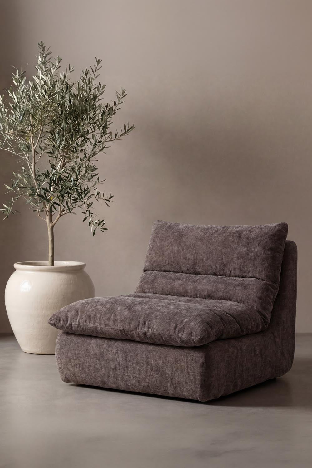 Selar Loungestuhl in Braun präsentiert im Onlineshop von KAQTU Design AG. Outdoor-Sessel ist von Venture Home