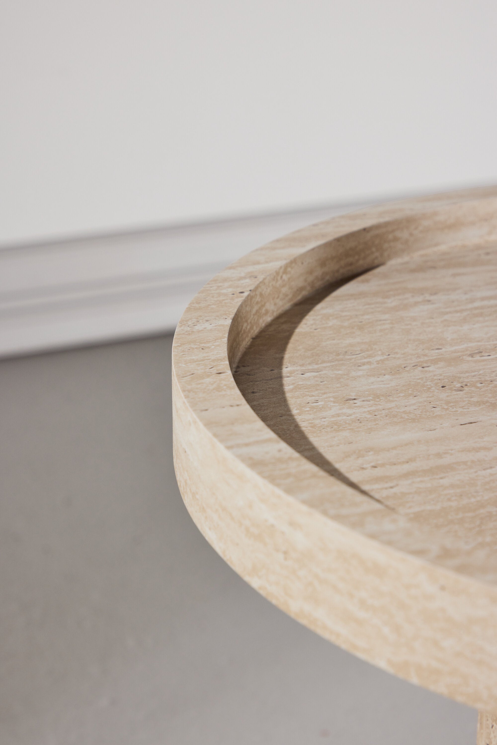 Beistelltisch Krille in Beige präsentiert im Onlineshop von KAQTU Design AG. Beistelltisch ist von Venture Home