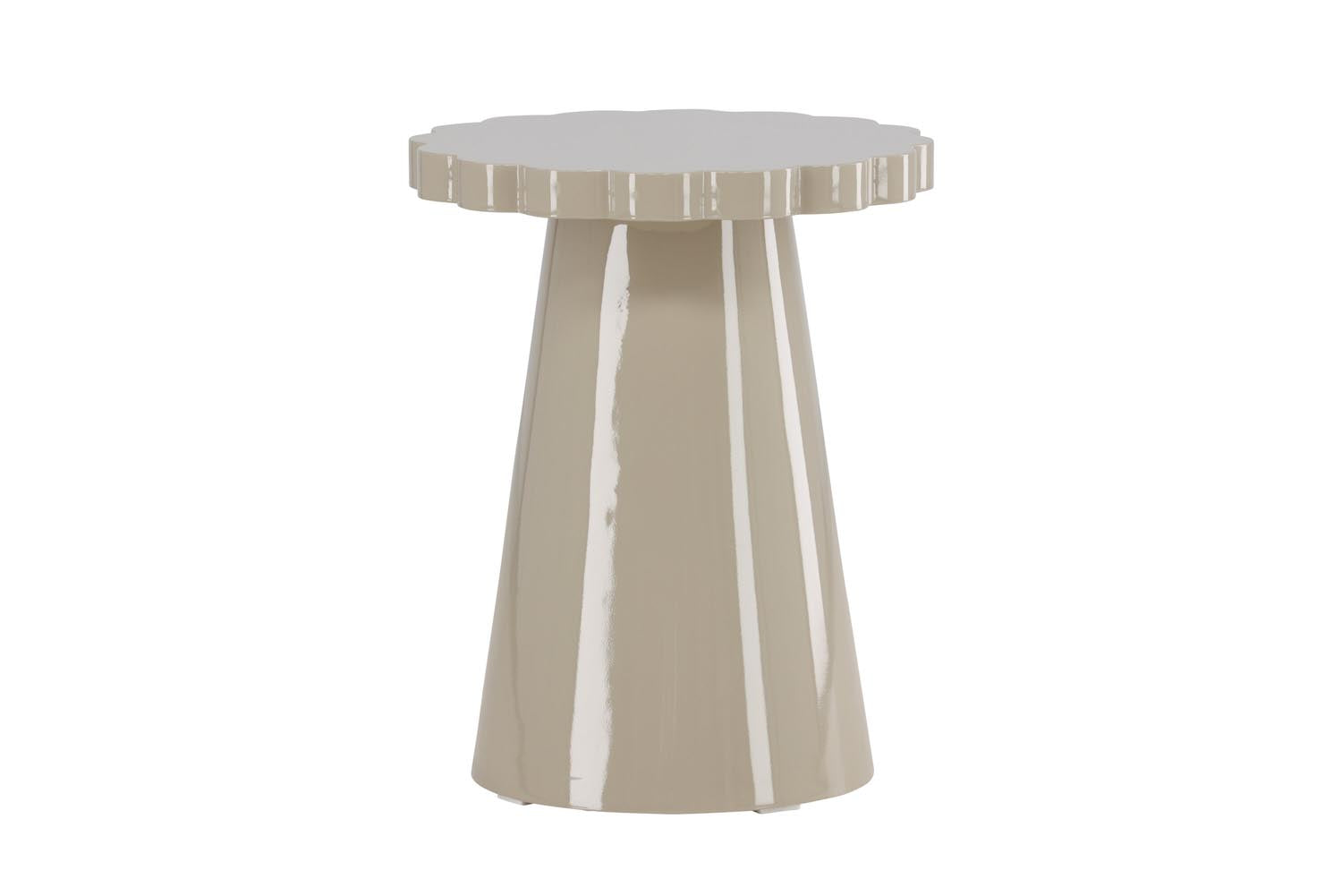 Krull Sofatisch in Beige präsentiert im Onlineshop von KAQTU Design AG. Beistelltisch ist von Venture Home