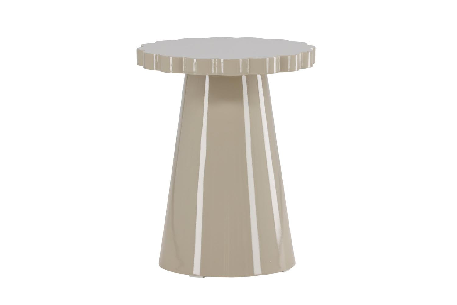 Krull Sofatisch in Beige präsentiert im Onlineshop von KAQTU Design AG. Beistelltisch ist von Venture Home