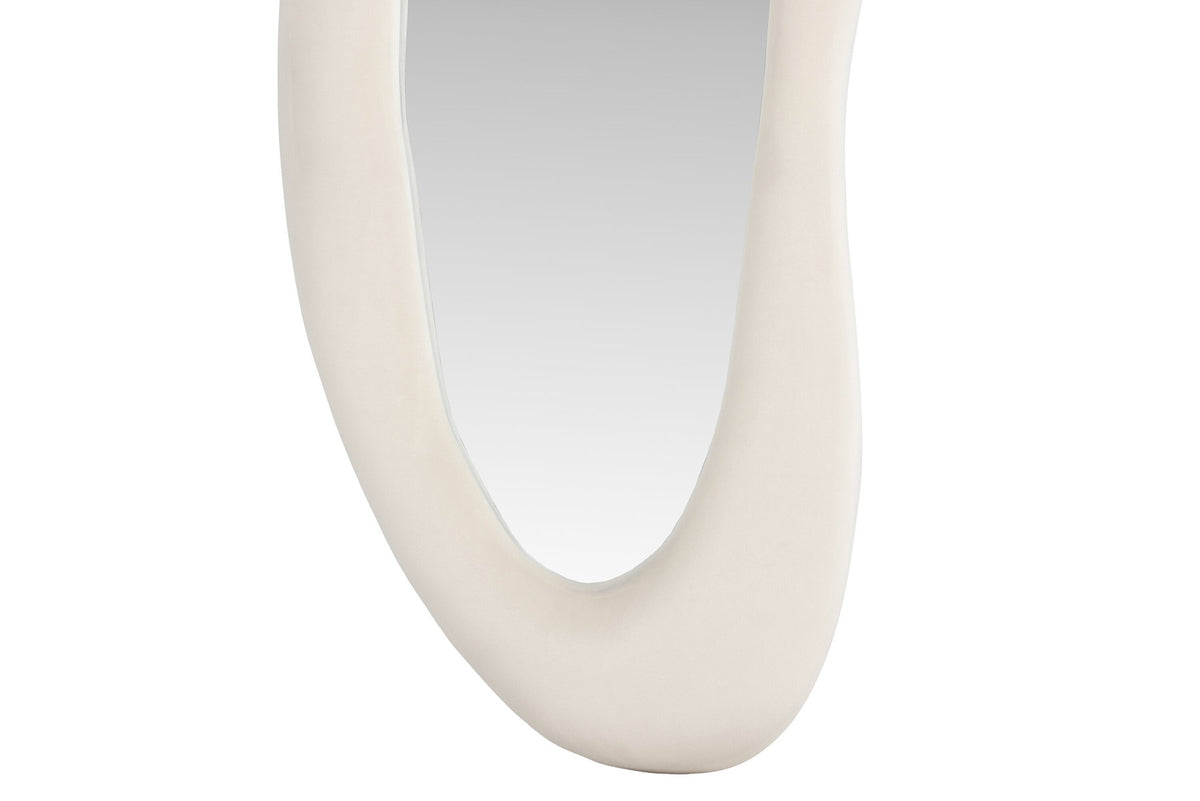 Louiseville Spiegel in Beige präsentiert im Onlineshop von KAQTU Design AG. Standspiegel ist von Venture Home