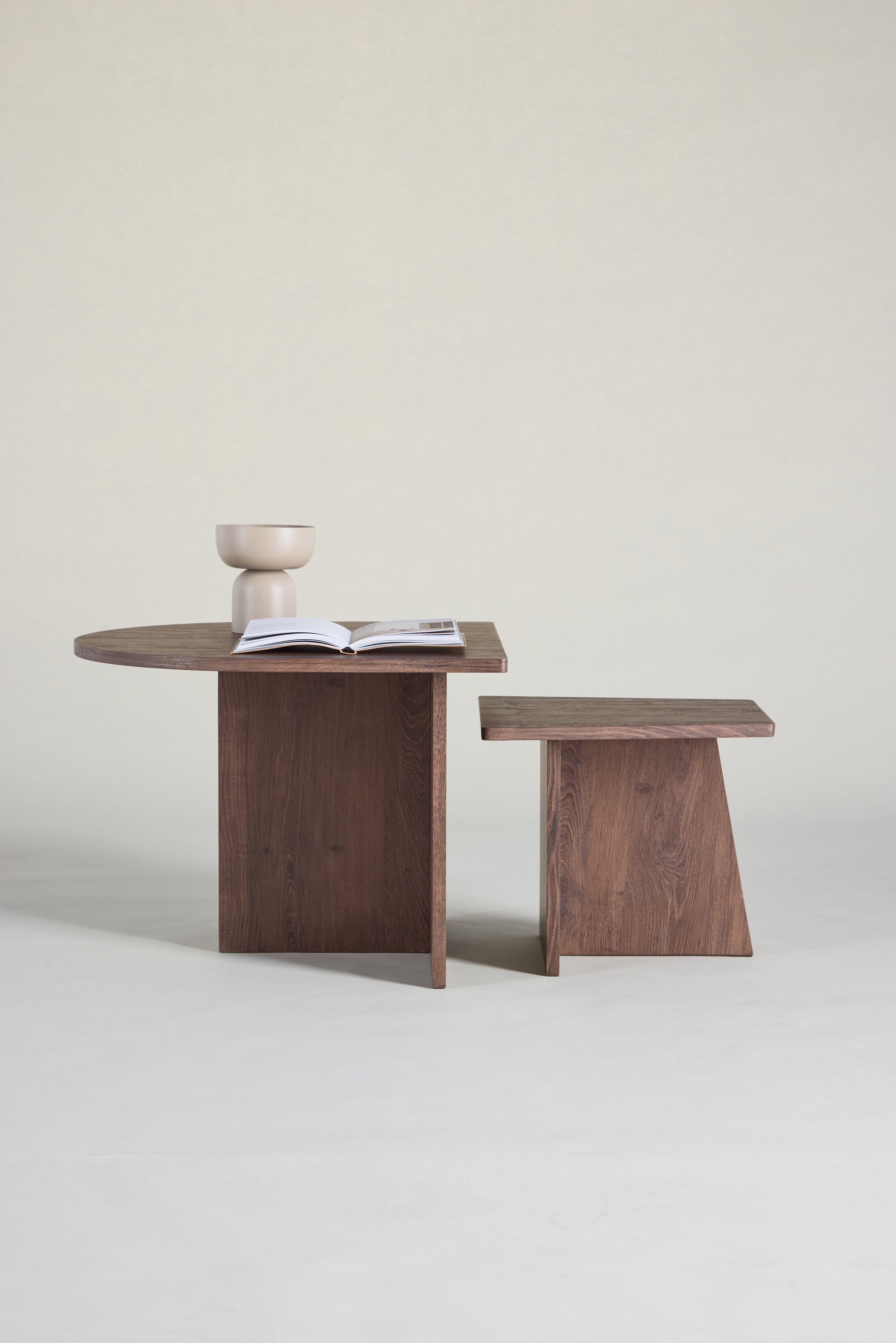 Sala Sofatisch in Mokka präsentiert im Onlineshop von KAQTU Design AG. Beistelltisch ist von Venture Home