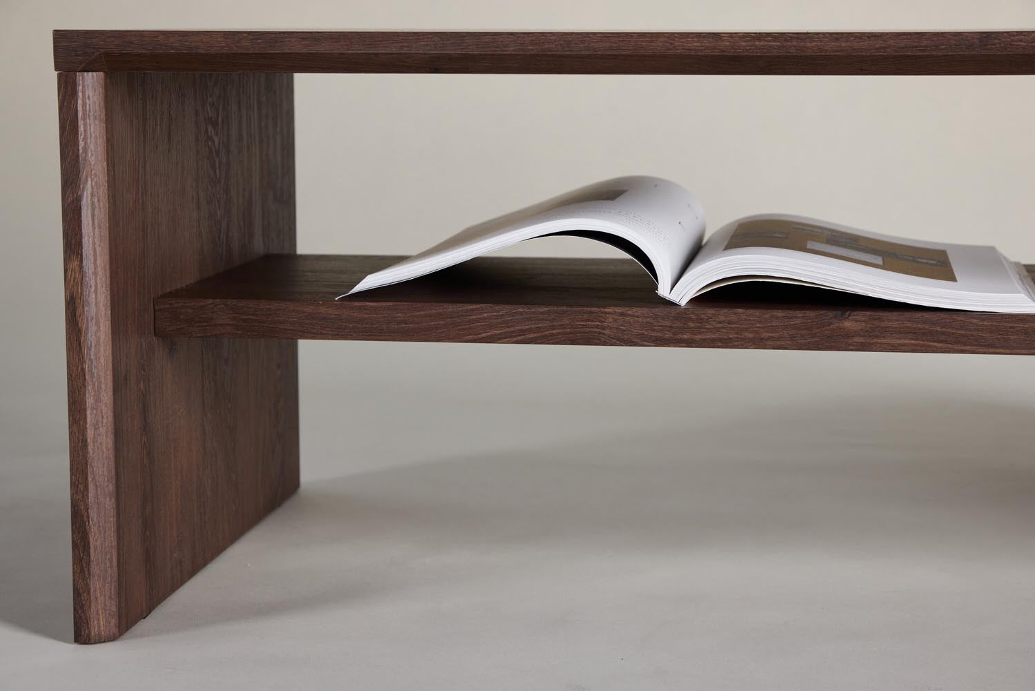 Telemarket Sofatisch in Mokka präsentiert im Onlineshop von KAQTU Design AG. Beistelltisch ist von Venture Home