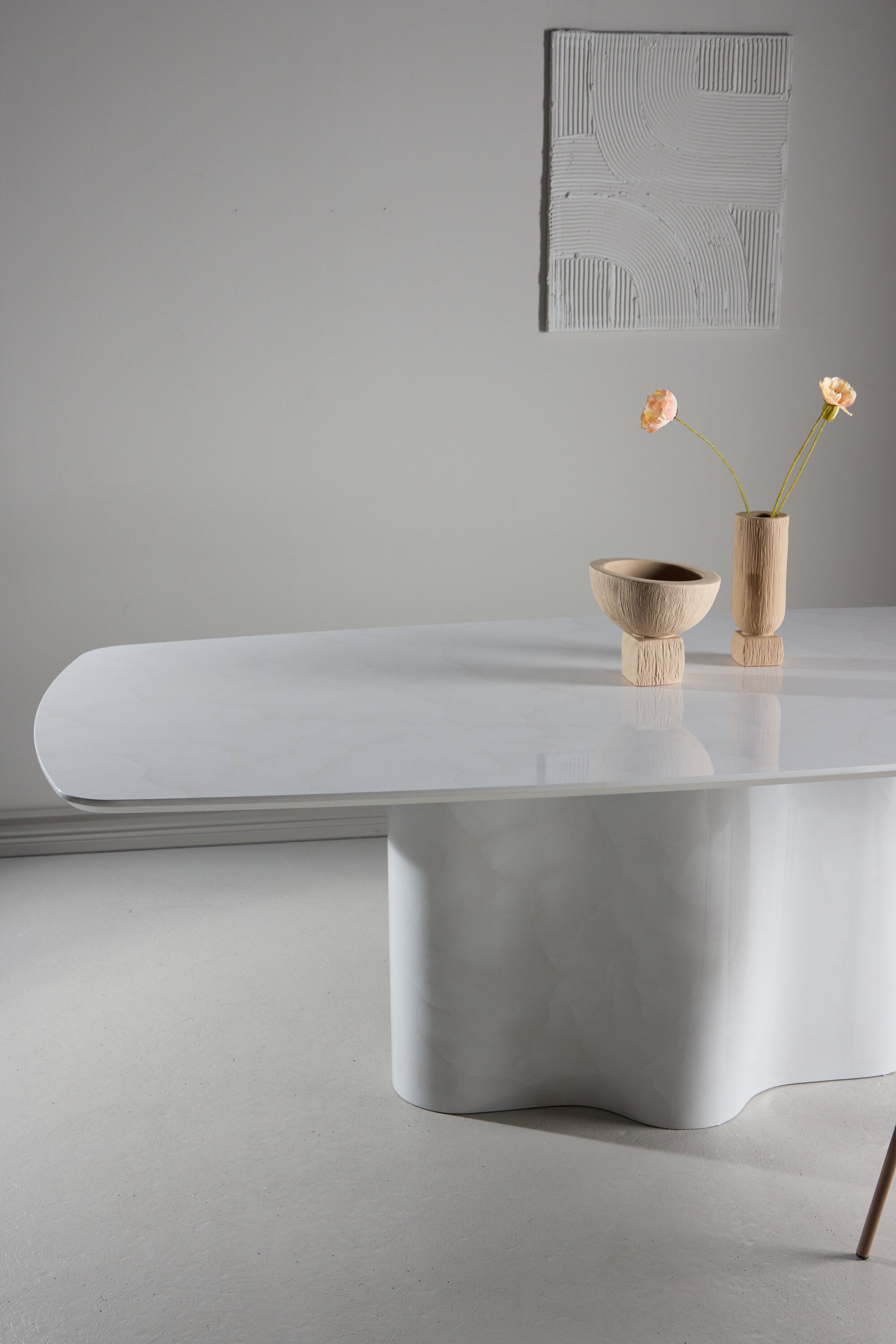 Väddö Rechteckiger Esstisch in Weiss präsentiert im Onlineshop von KAQTU Design AG. Gartentisch ist von Vind