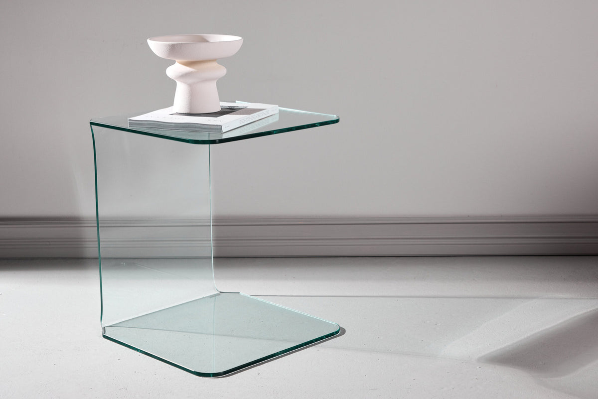 Telemark Beistelltisch in Transparent präsentiert im Onlineshop von KAQTU Design AG. Couchtisch ist von Venture Home