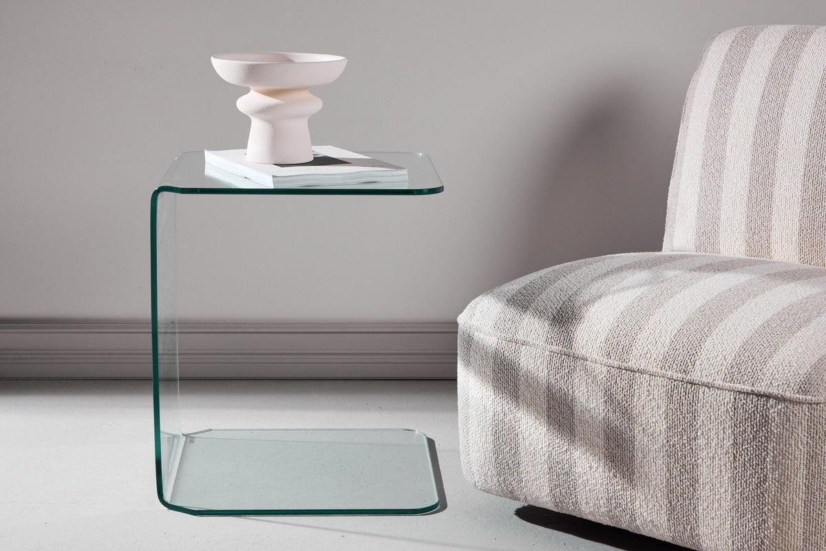 Telemark Beistelltisch in Transparent präsentiert im Onlineshop von KAQTU Design AG. Couchtisch ist von Venture Home