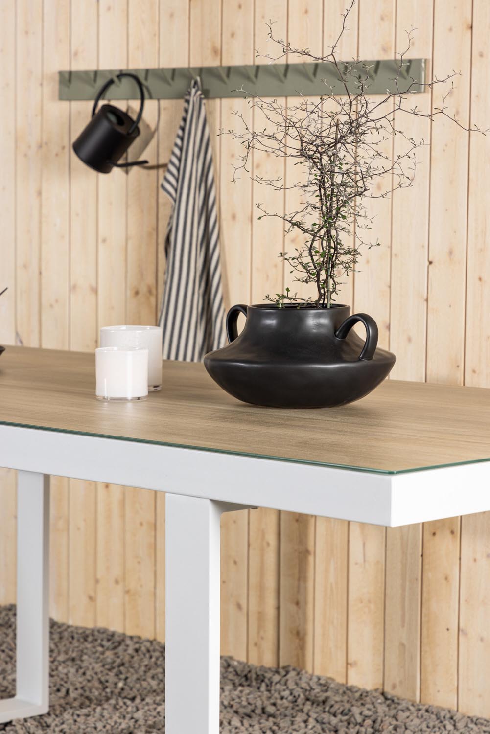 Merlo Gartentisch rechteckig in Weiss präsentiert im Onlineshop von KAQTU Design AG. Gartentisch ist von Venture Home