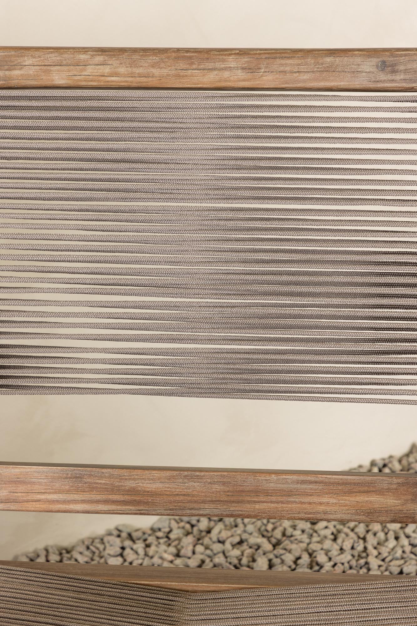 Elegantes Little John Sofa: Komfort und Design für Ihr Wohnzimmer.