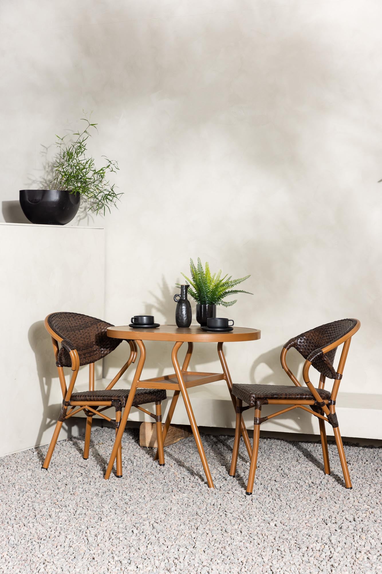 Abrantes Café Set in Braun/Braun/Dunkelbraun präsentiert im Onlineshop von KAQTU Design AG. Gartentischset ist von Venture Home