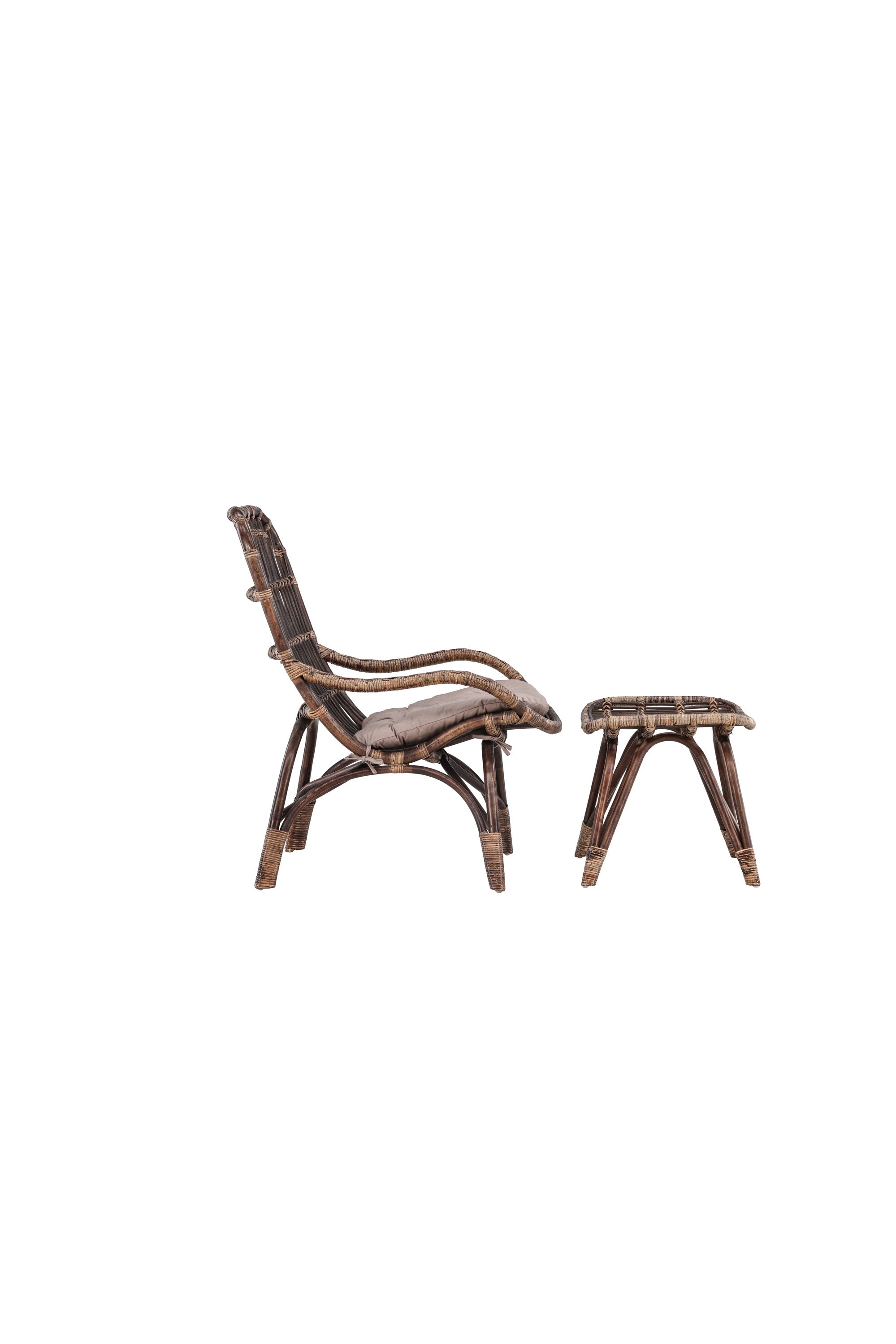 Ella Lounge Stuhl in Dark Walnut präsentiert im Onlineshop von KAQTU Design AG. Outdoor-Sessel ist von Venture Home