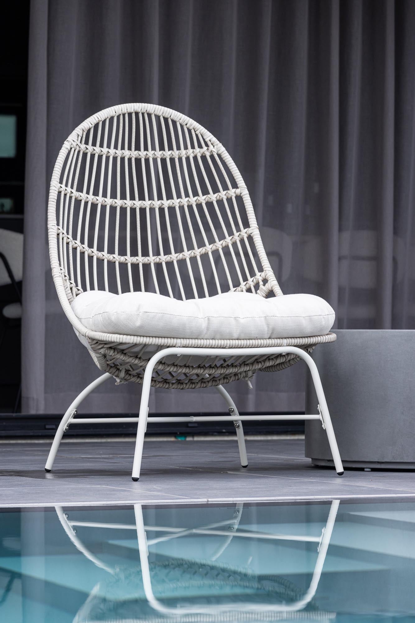 Paul Sonnenliege: Eleganz und Komfort für Ihre Outdoor-Oase.