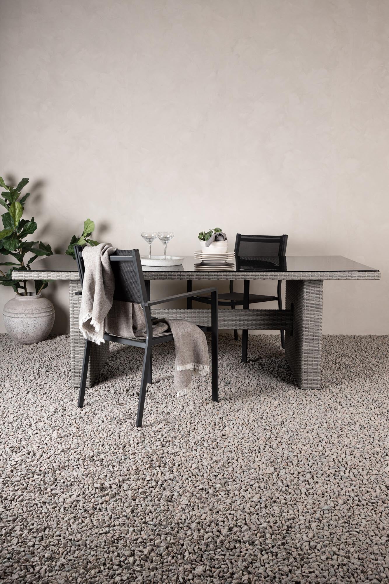 Padova Gartentisch in Grau präsentiert im Onlineshop von KAQTU Design AG. Gartentisch ist von Venture Home