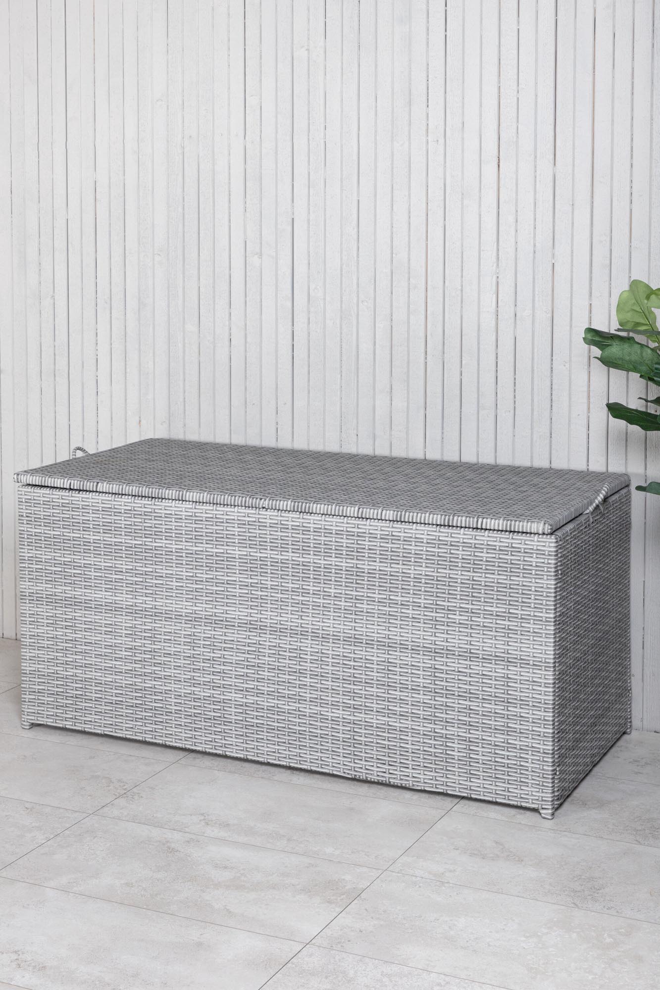 Londoner Kissenbox in Grau präsentiert im Onlineshop von KAQTU Design AG. Aufbewahrungsbox ist von Venture Home