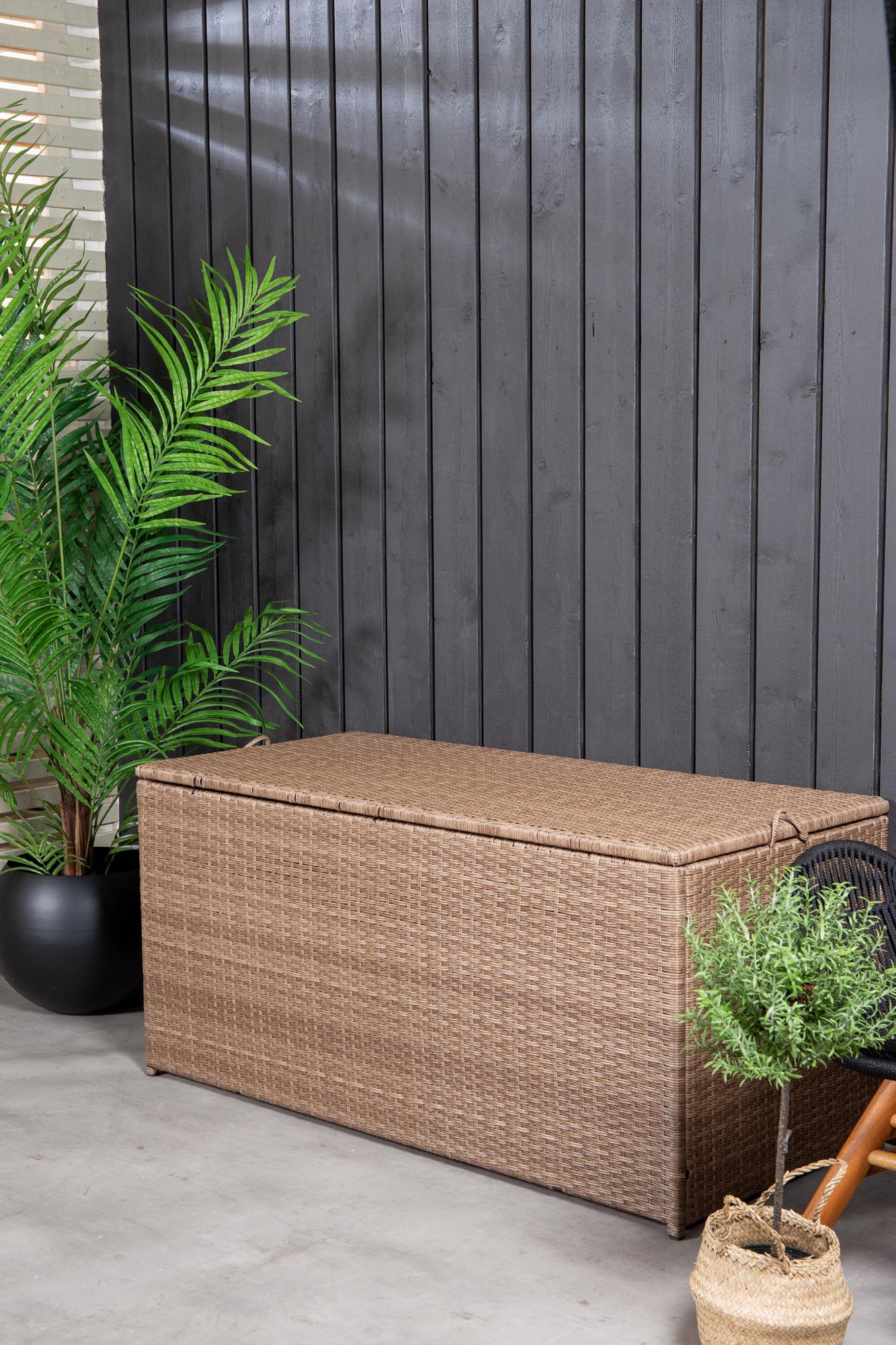 Londoner Kissenbox in Natur präsentiert im Onlineshop von KAQTU Design AG. Aufbewahrungsbox ist von Venture Home