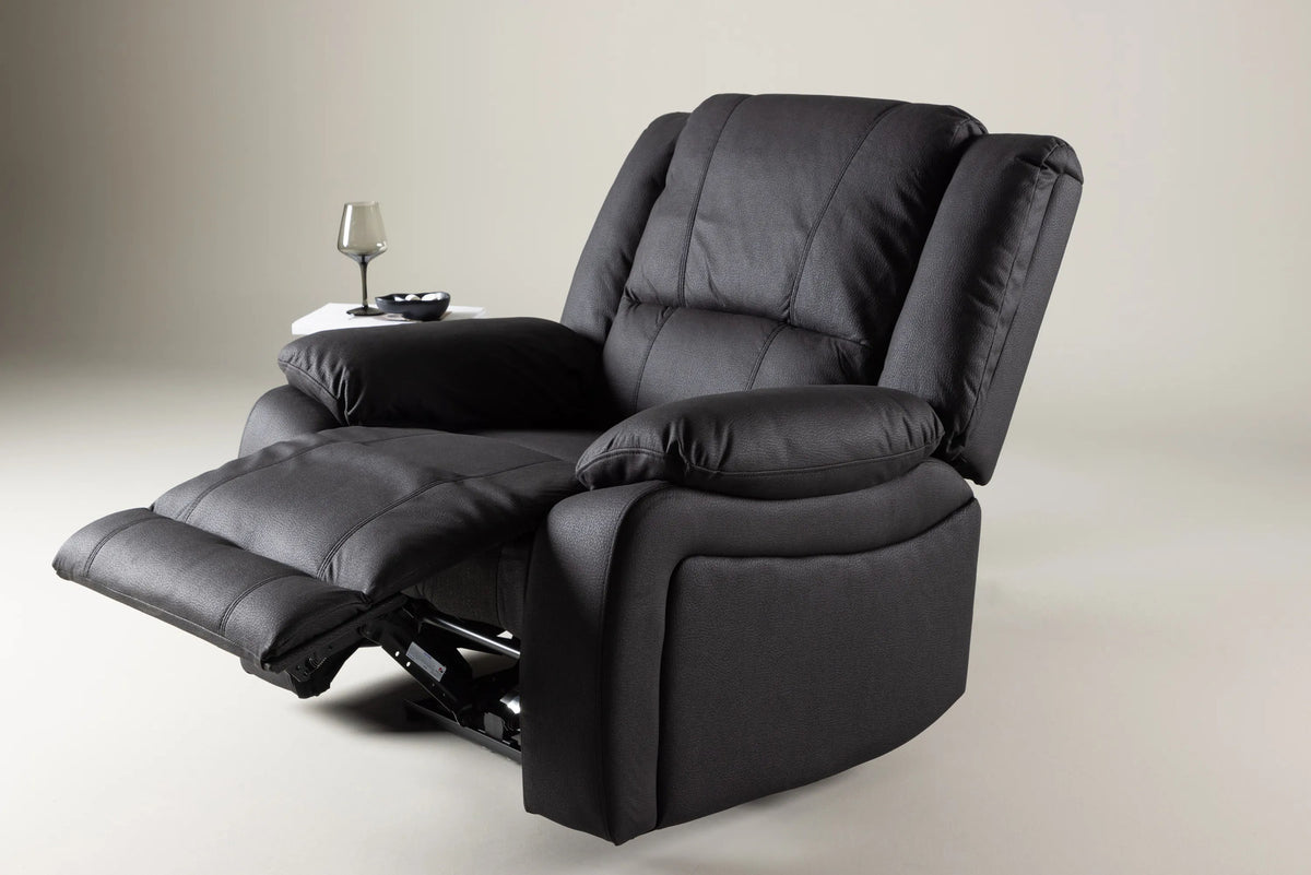 Singapore Relaxsessel Sofa in Schwarz präsentiert im Onlineshop von KAQTU Design AG. Sessel ist von Venture Home