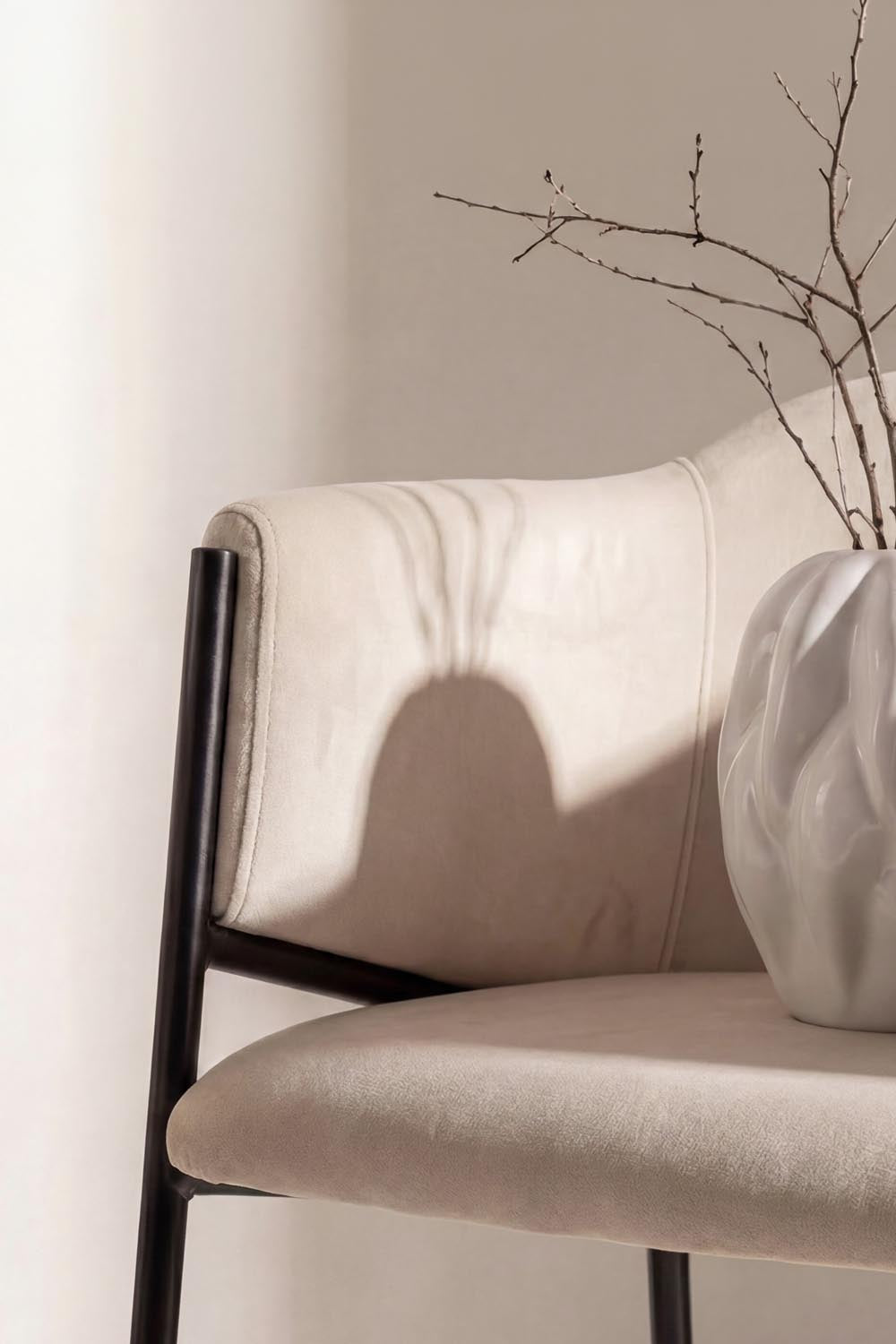 Evelina Esszimmerstuhl in Beige präsentiert im Onlineshop von KAQTU Design AG. Stuhl ist von Venture Home