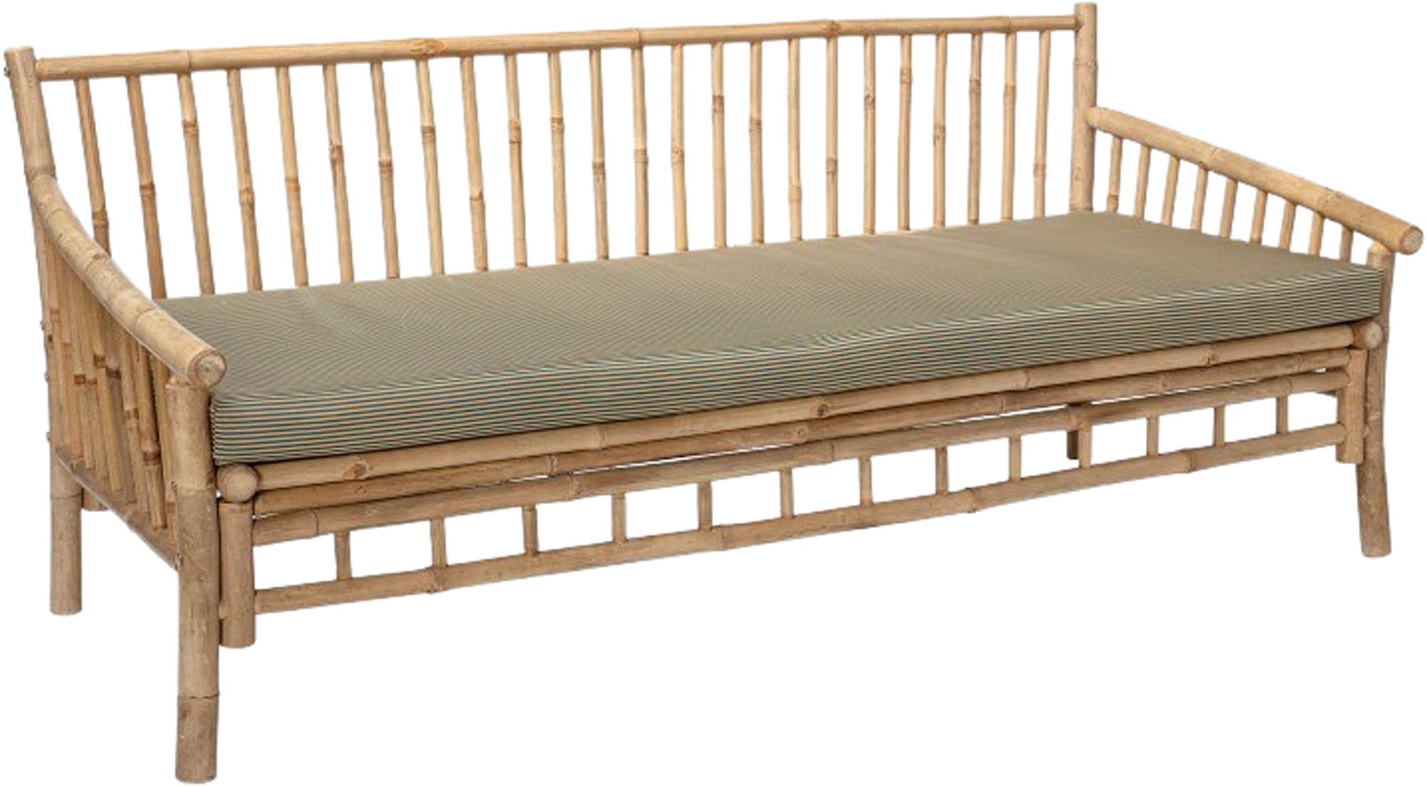 Das Sole Sofa von Bloomingville aus Bambus bietet skandinavisches Design und natürlichen Stil für eine gemütliche Wohnatmosphäre.