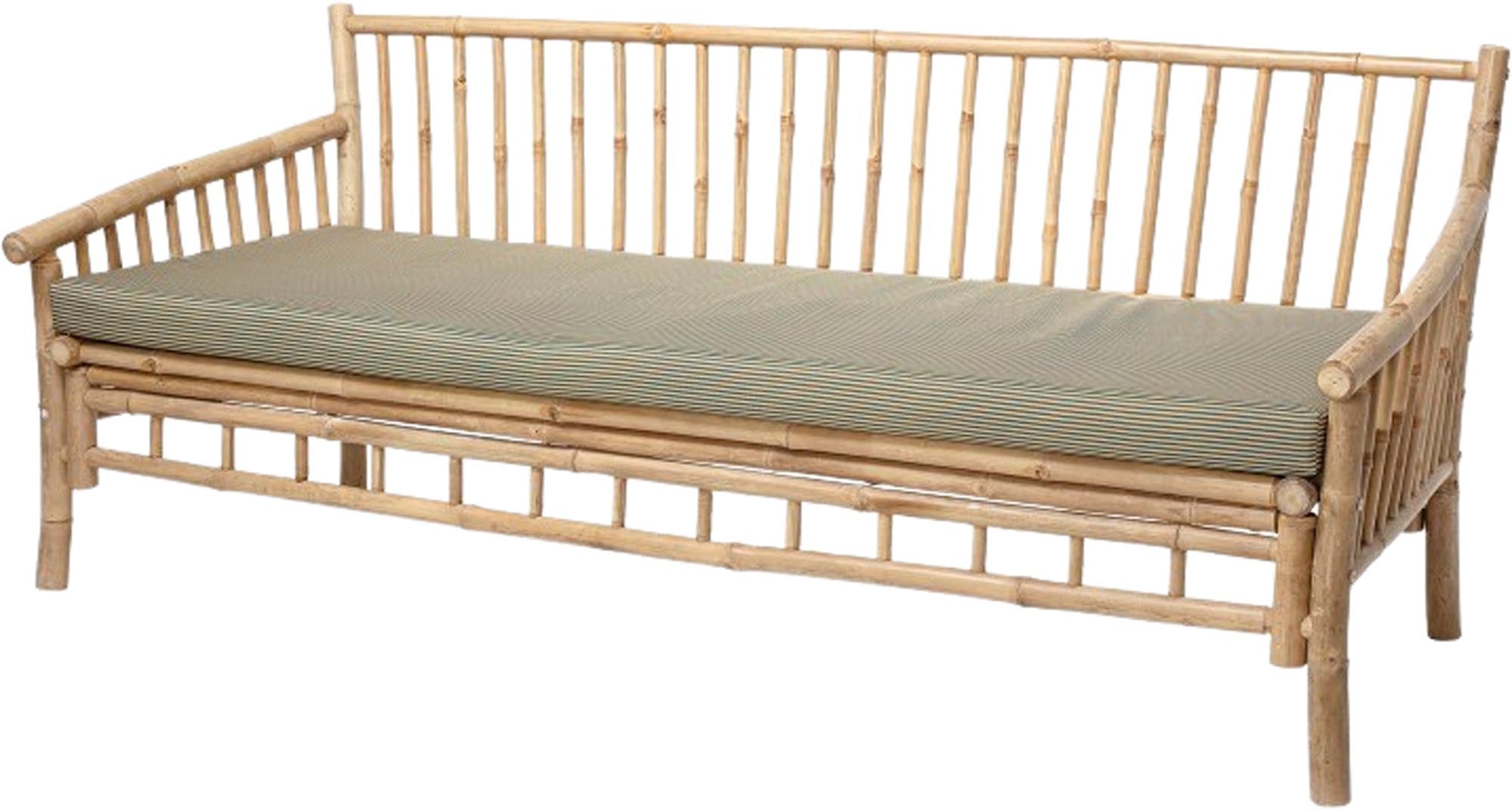 Entdecken Sie das Sole Sofa von Bloomingville: Ein elegantes 2er Sofa aus nachhaltigem Bambus, das Komfort und Stil vereint.