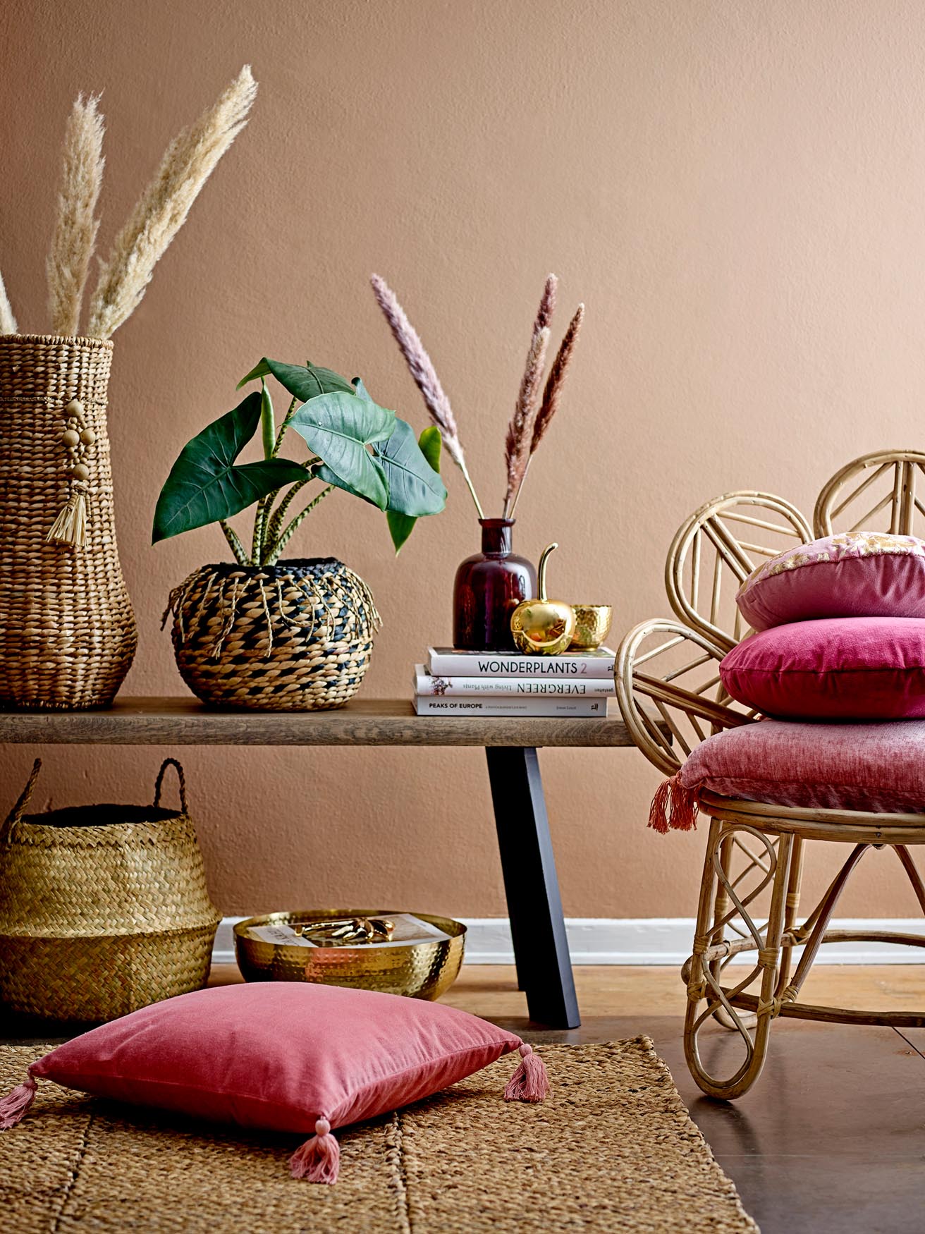 Elegante Bank aus FSC® 100% zertifizierter Eiche in Braun von Bloomingville, perfekt für nachhaltiges und modernes Wohndesign.