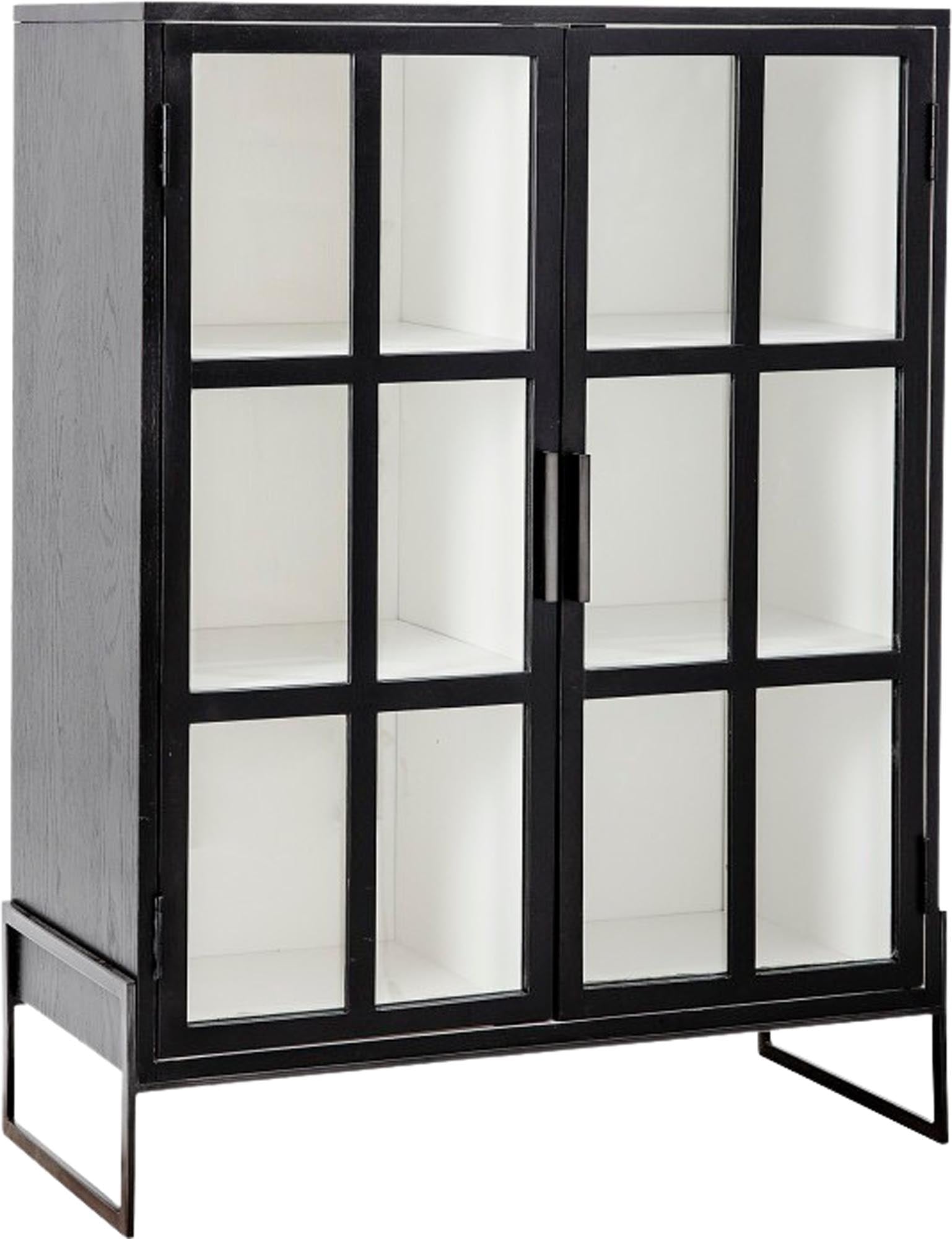 Stilvoller Opal Kabinett von Bloomingville in Schwarz mit Eiche-Akzenten, perfekt für moderne und elegante Wohnräume.