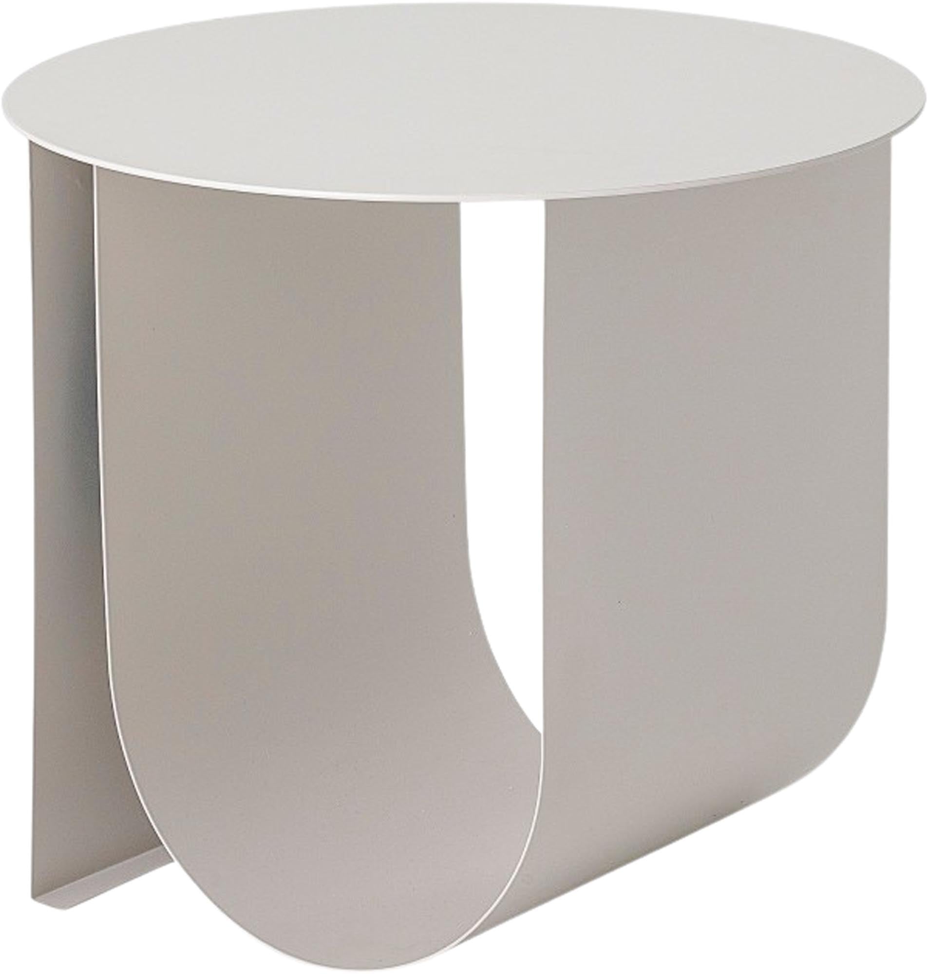 Moderner grauer Beistelltisch aus Metall von Bloomingville, ideal für stilvolle Wohnräume und vielseitig einsetzbar.