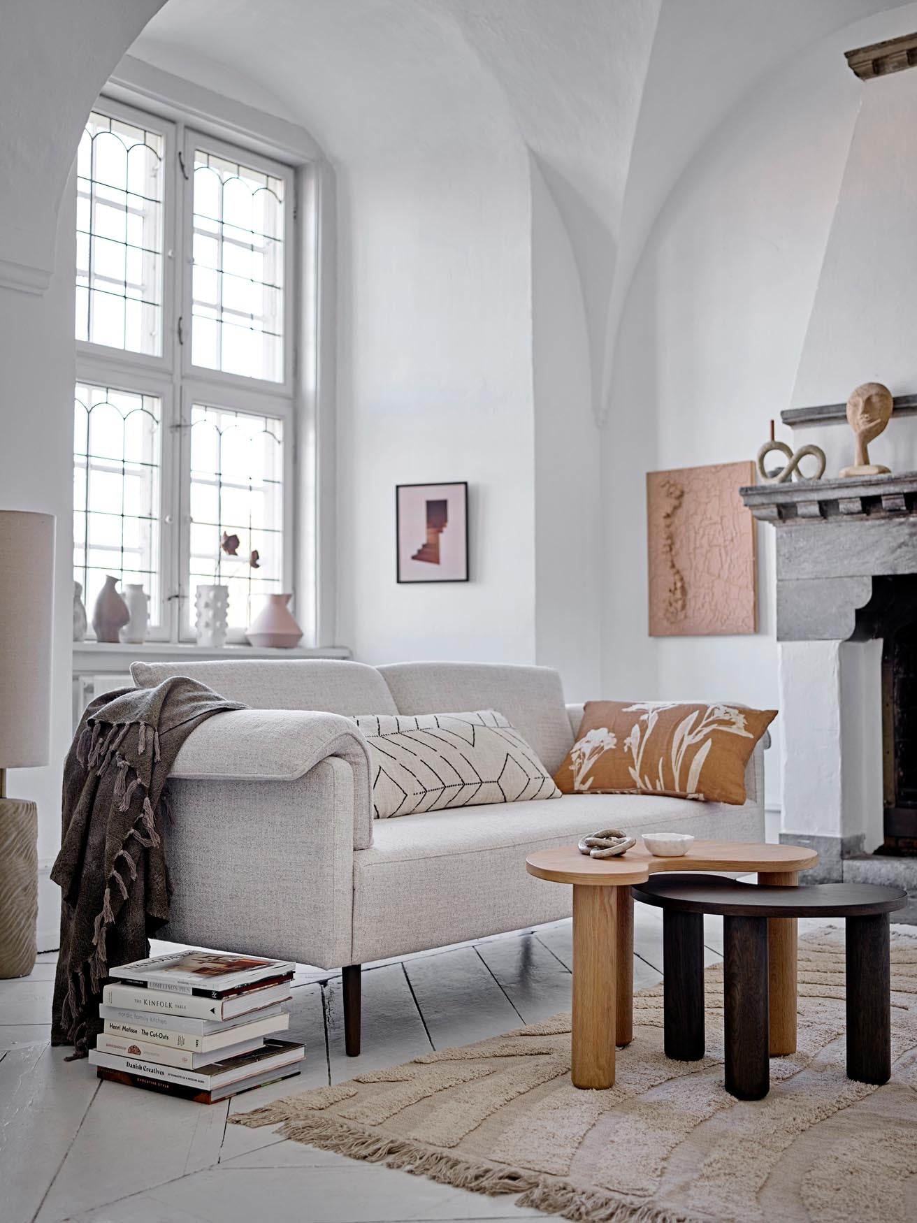 Stilvoller Luppa Couchtisch aus Gummibaumholz von Bloomingville.