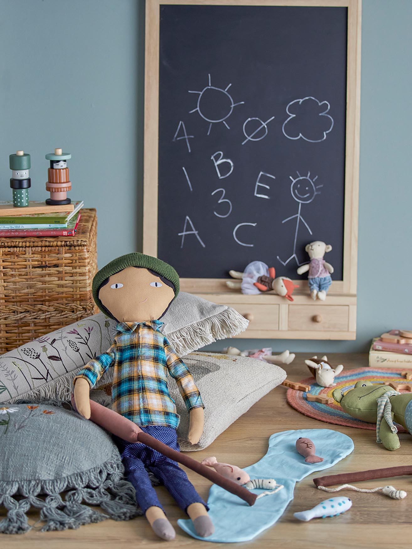 Sigge Doll in Blau, weiche Baumwolle, Bloomingville Mini Design.