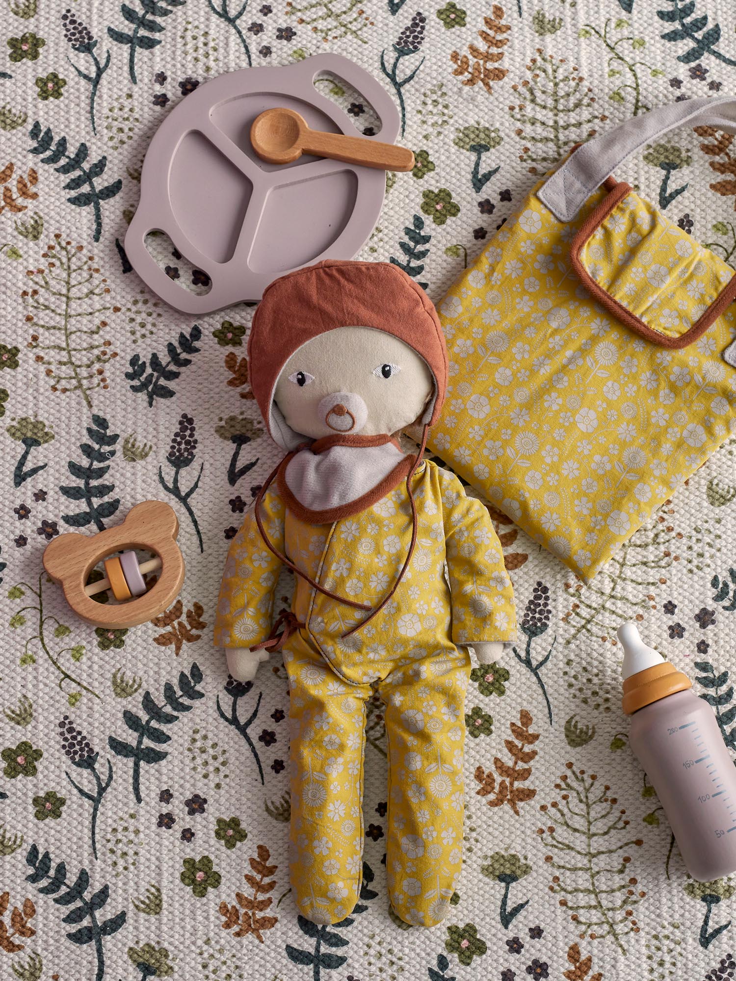 Nalle Doll, Braun, Baumwolle in Brown präsentiert im Onlineshop von KAQTU Design AG. Plüschtier Kids ist von Bloomingville Mini