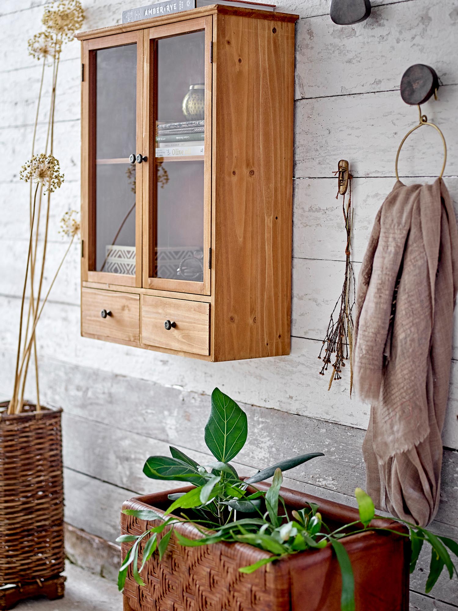 Eleganter Zigga Aufhänger aus Messing von Bloomingville, ideal für stilvolle Organisation und Dekoration in Ihrem Zuhause.