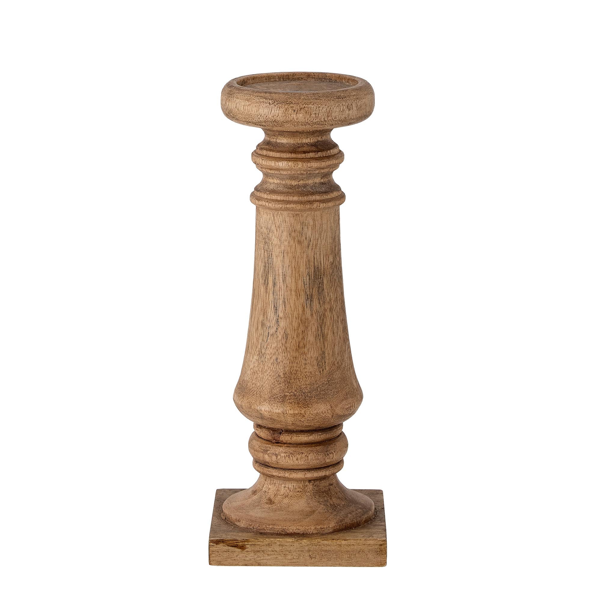 Noore Sockel von Bloomingville: Handgefertigtes Mangoholz für stilvolle Akzente und einladende Atmosphäre in jedem Raum.