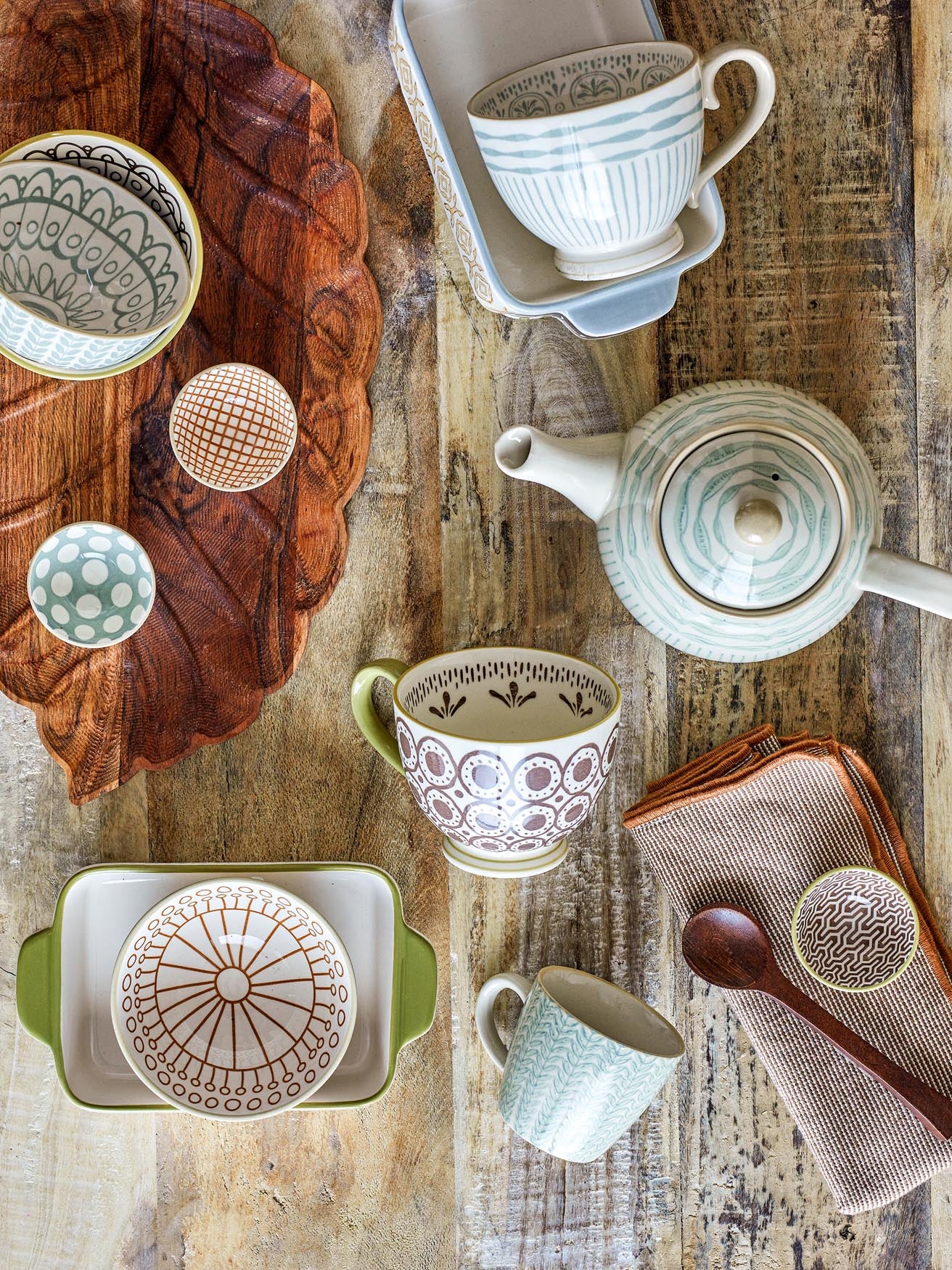 Handgefertigter Maple Becher in Braun, ideal für stilvolle Momente.