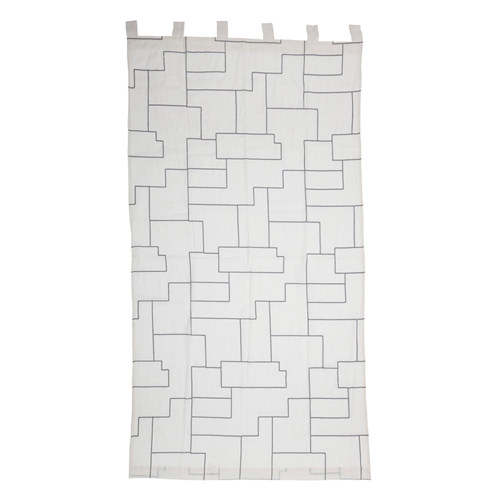 Eleganter Lyria Vorhang aus 100% Baumwolle mit Zickzackmuster, pflegeleicht, atmungsaktiv, ideal für moderne Wohnräume.