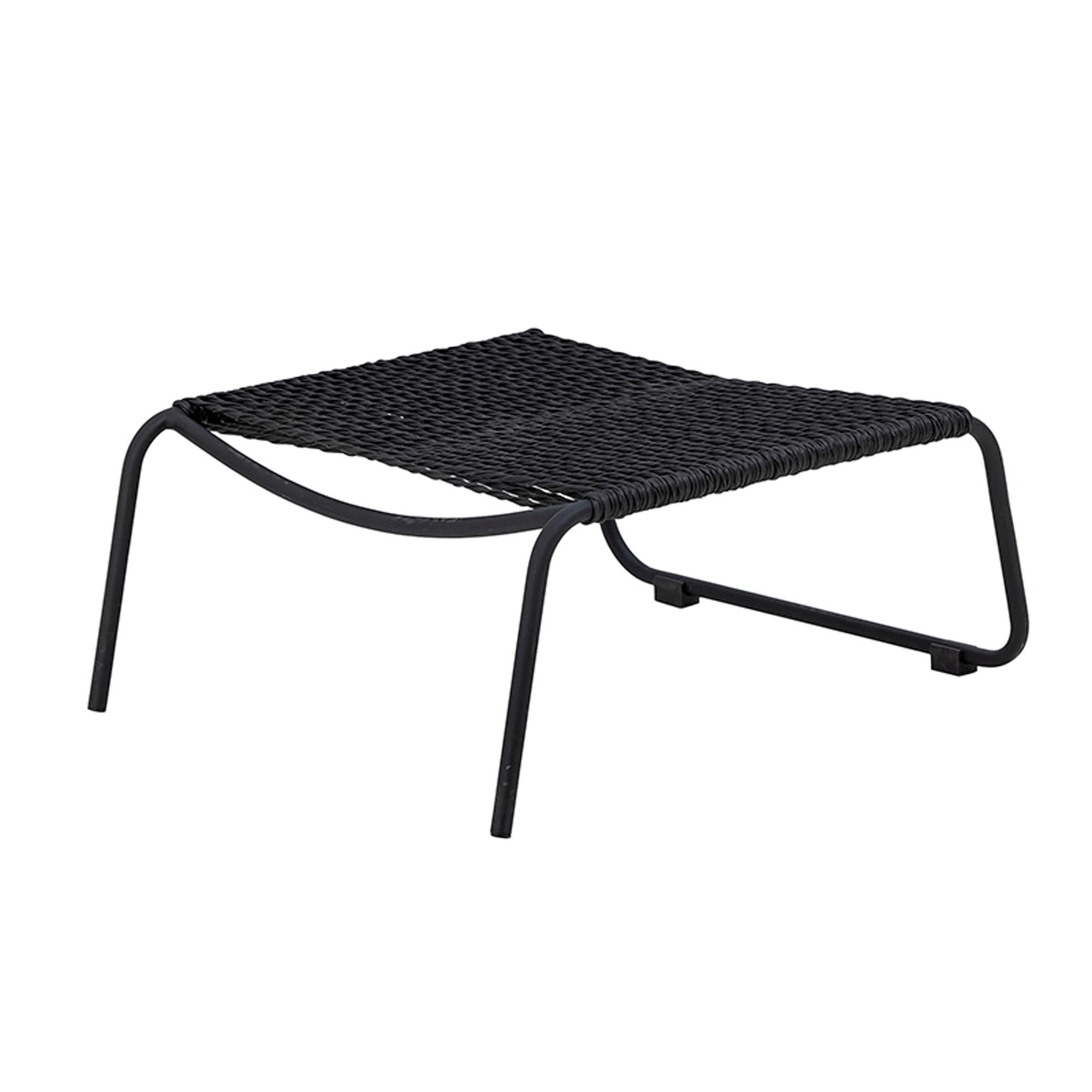 Eleganter Boel Liegestuhl von Bloomingville: Schwarzes Metall, wetterfestes Polyester, inkl. Kissen & Hocker. Perfekt für Garten & Terrasse.