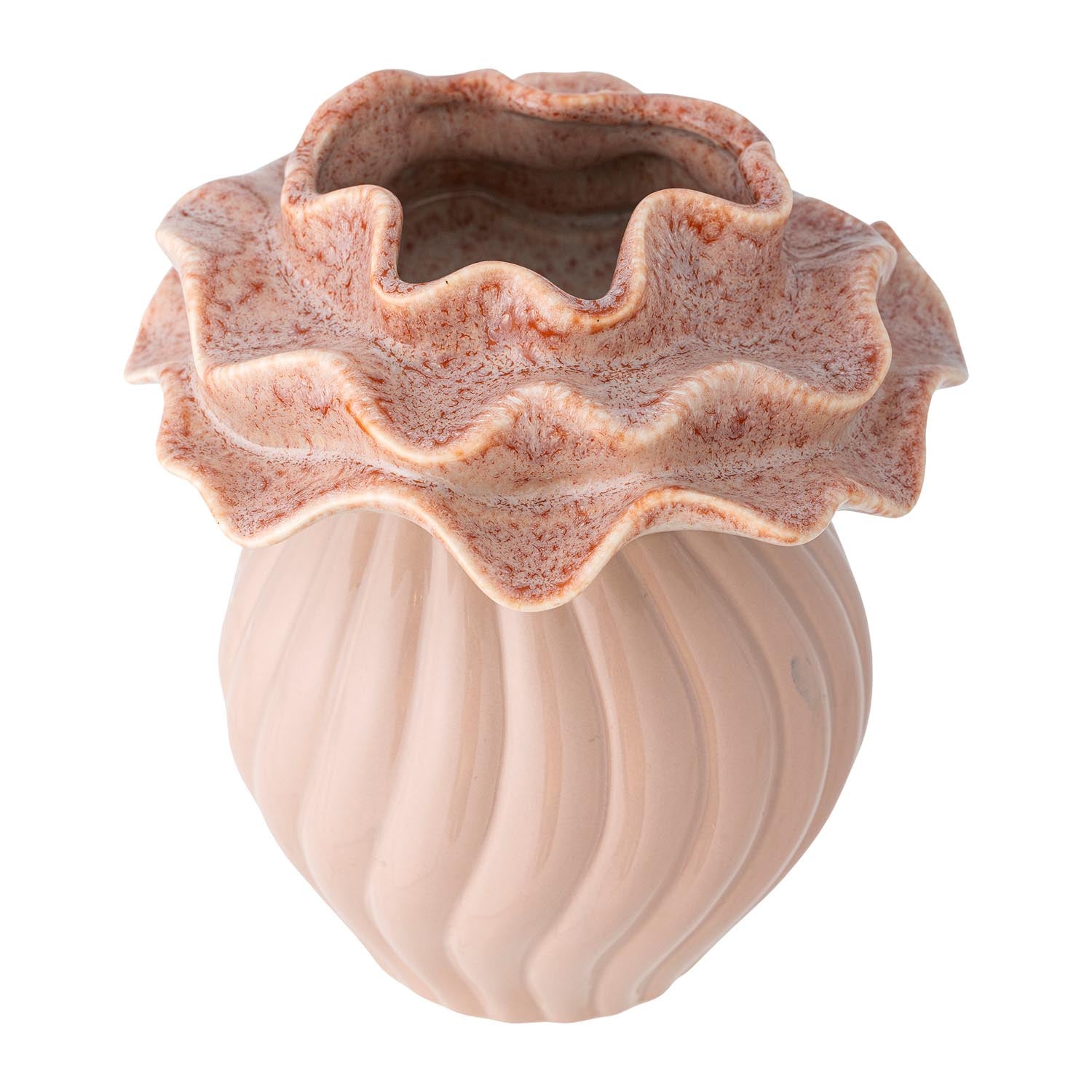 Die Petalia Vase von Bloomingville aus Steingut in zartem Rosé vereint modernes Design mit schlichter Eleganz für stilvolle Dekoration.