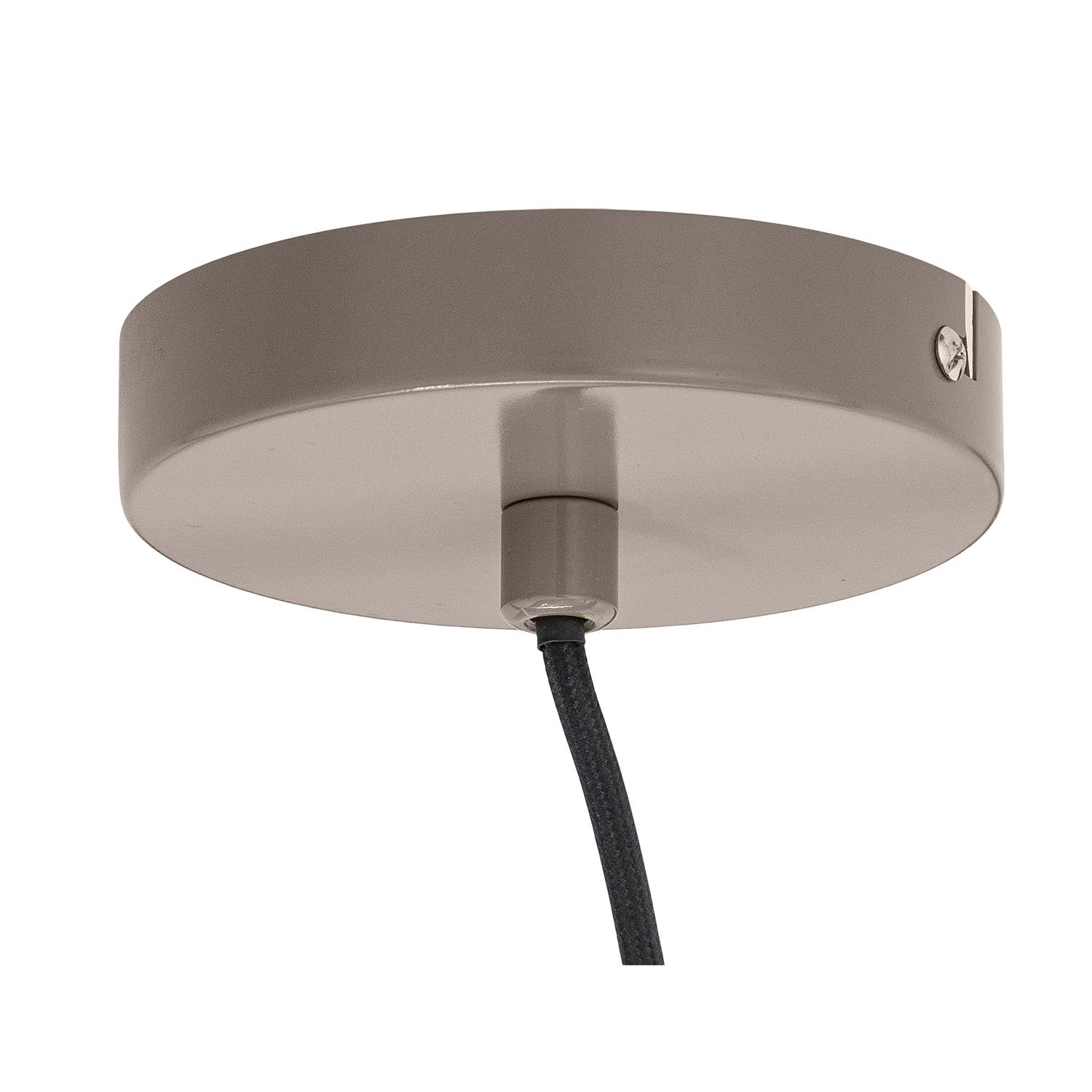 Die Janna Hängeleuchte von Bloomingville besticht durch ihr natürliches Design und Metallakzente, ideal für eine stilvolle Raumgestaltung.