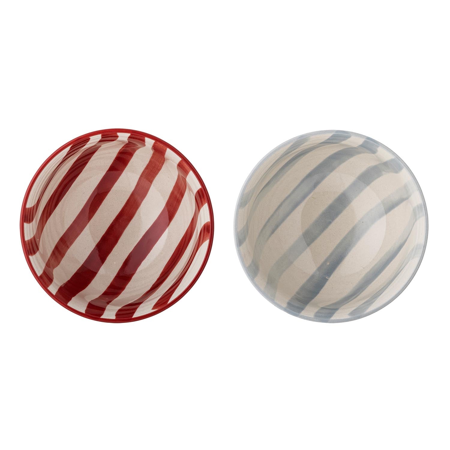 Die Darby Schale von Bloomingville Mini, aus rotem Steingut, ist perfekt für Kinder. Praktisch, robust und mit charmantem Design.