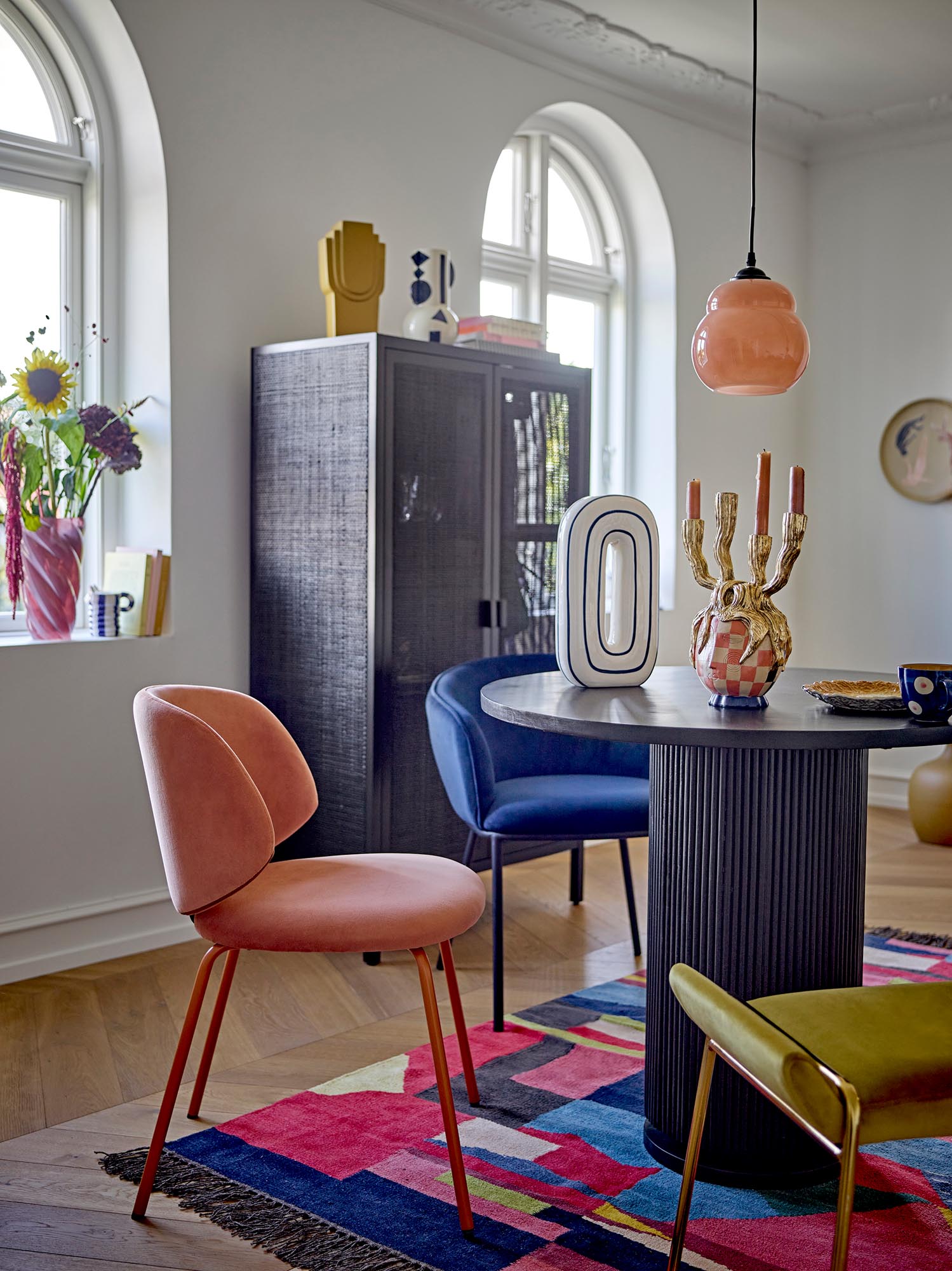 Esszimmerstuhl Ponte in Orange von Bloomingville, gefertigt aus recyceltem Polyester, modern, nachhaltig und ein Blickfang.