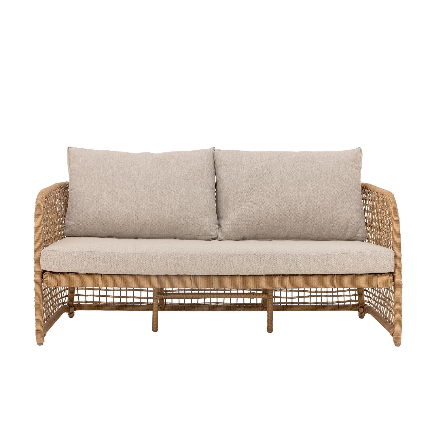 Das Penzano Sofa von Bloomingville: stilvolles Polyrattan-Design, wetterfest, mit weichen Kissen für Komfort im Garten.