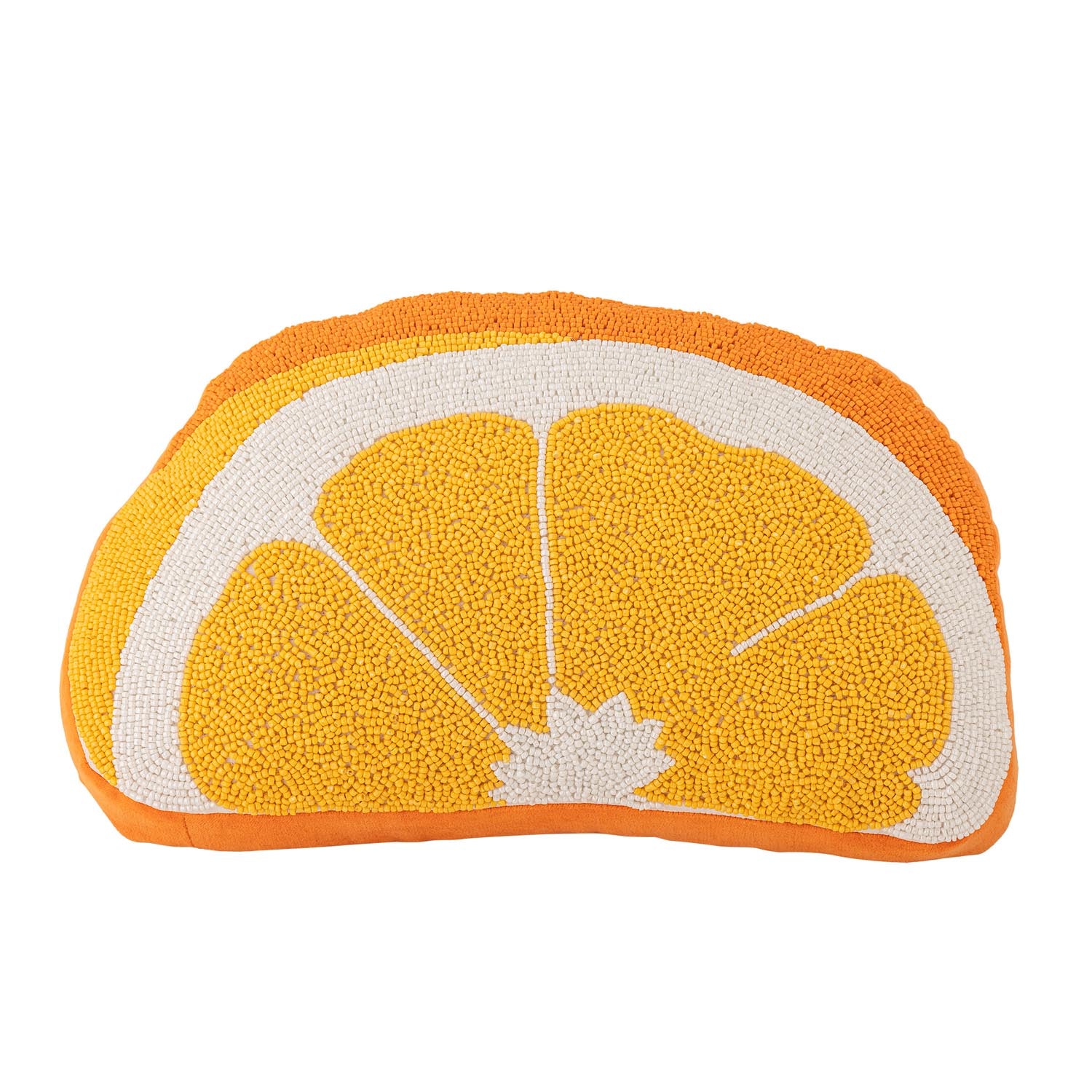 Das Navelina Kissen von Bloomingville: Ein dekoratives Highlight in Form einer Orangenscheibe, aus weicher Baumwolle, mit Glasperlen verziert.