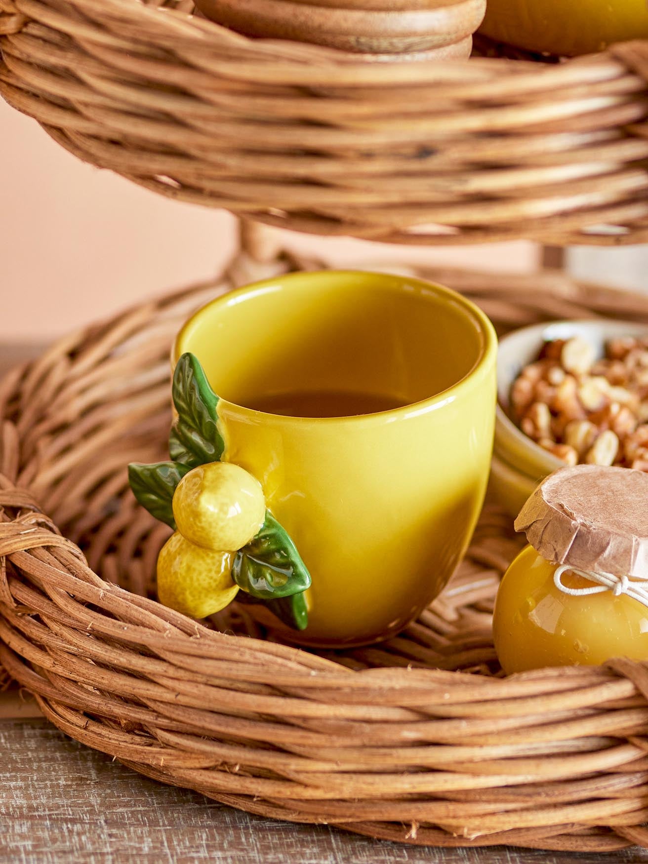Sonnige Limone Tasse aus Steingut, gelb, von Creative Collection.