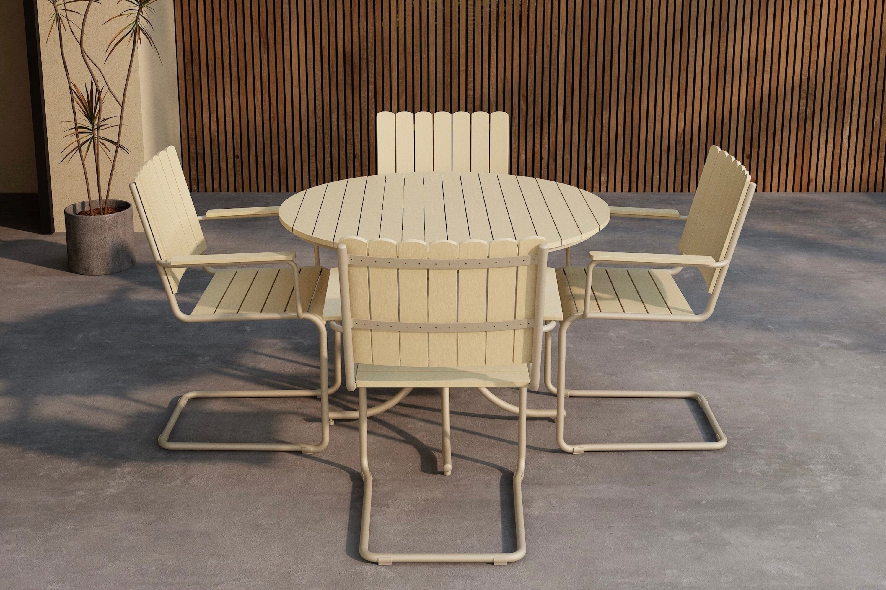 Elegantes Holmsund Gartentischset in sanftem Beige, ideal für entspannte Stunden im Freien, präsentiert von Venture Home.