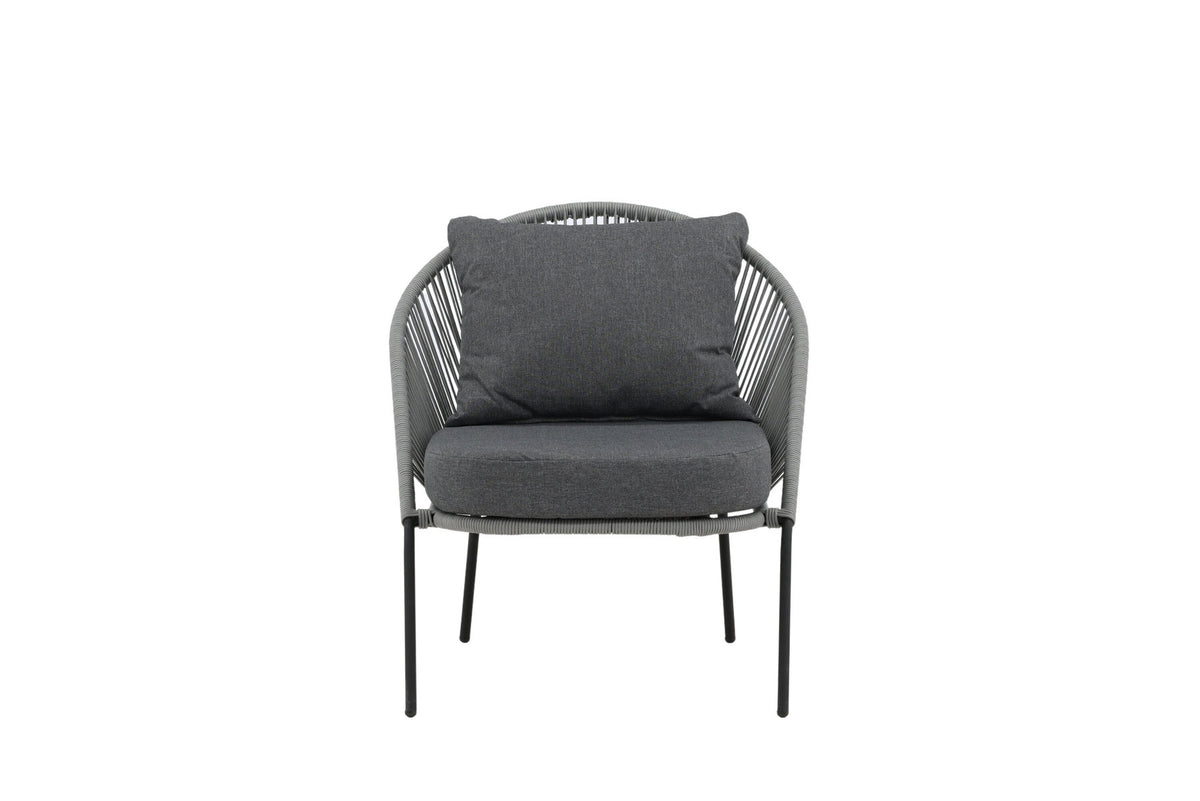 Lindos Lounge Chair in Grau präsentiert im Onlineshop von KAQTU Design AG. Outdoor-Sessel ist von Venture Home