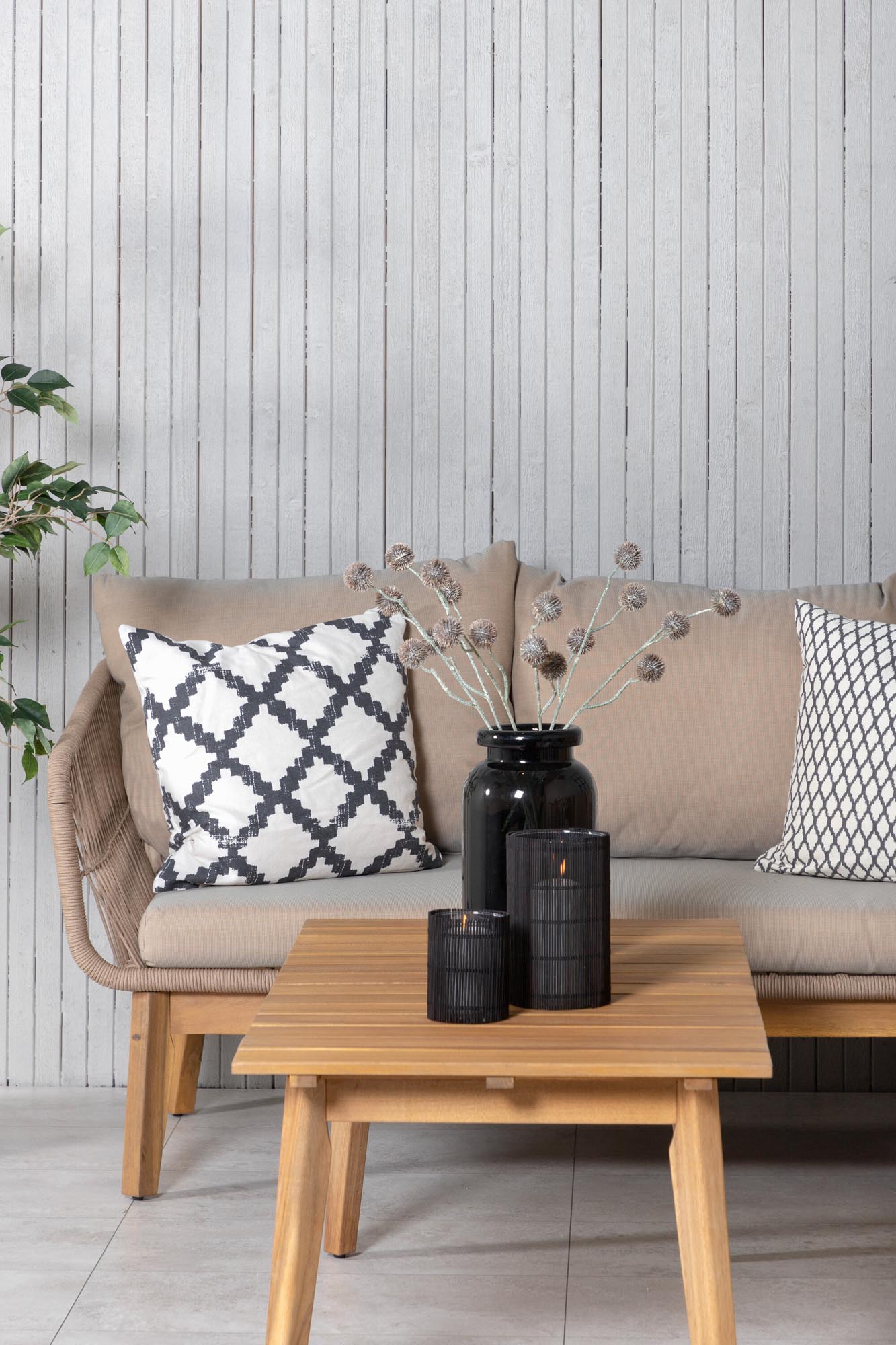 Chania Ecksofa Outdoorset 110cm: Stilvolles und langlebiges Loungeset mit wetterfestem Design, ideal für entspannte Momente im Freien.