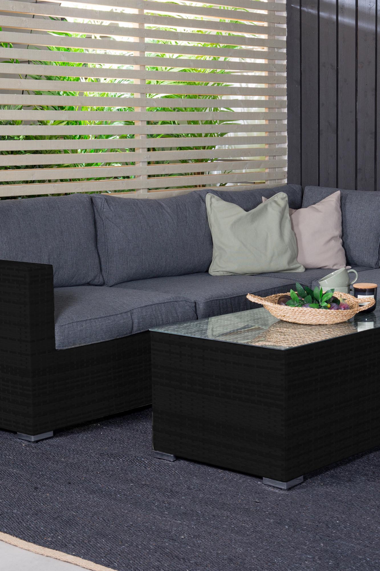 Venture Home Ecksofa 110 cm: Perfekt für Terrasse oder Garten, wetterbeständig, modern, bequem und langlebig.