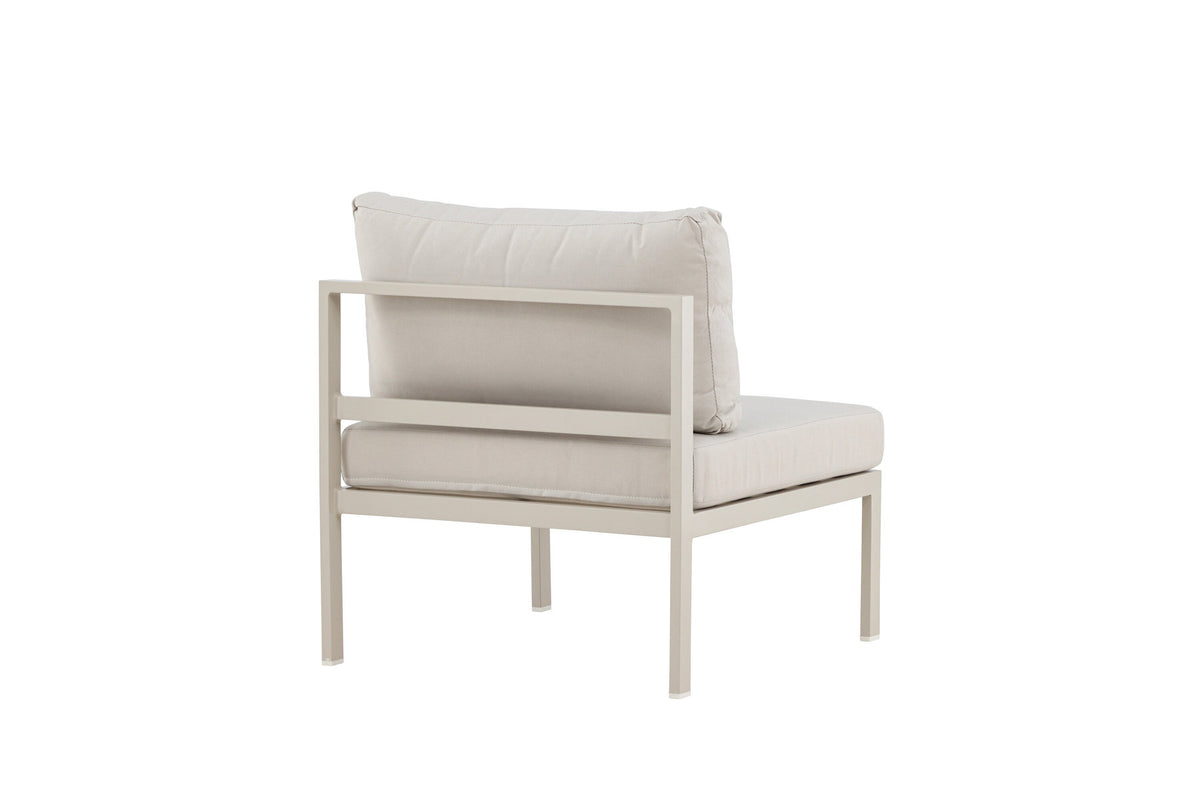 Copacabana Sofa Middle in Beige präsentiert im Onlineshop von KAQTU Design AG. Lounge Sofa ist von Venture Home