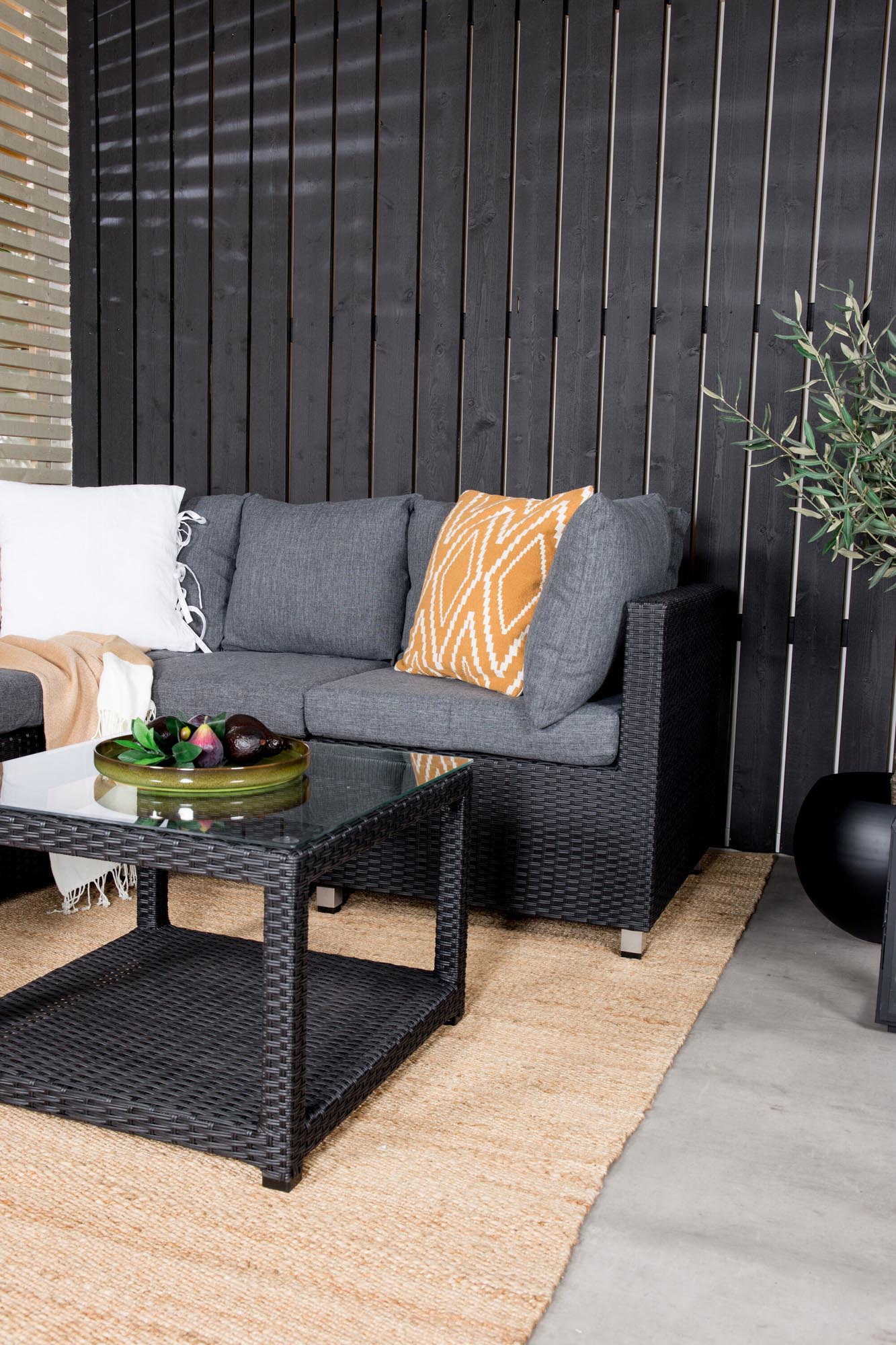 Vamos Ecksofa Outdoorset 65cm in Schwarz präsentiert im Onlineshop von KAQTU Design AG. Loungeset ist von Venture Home